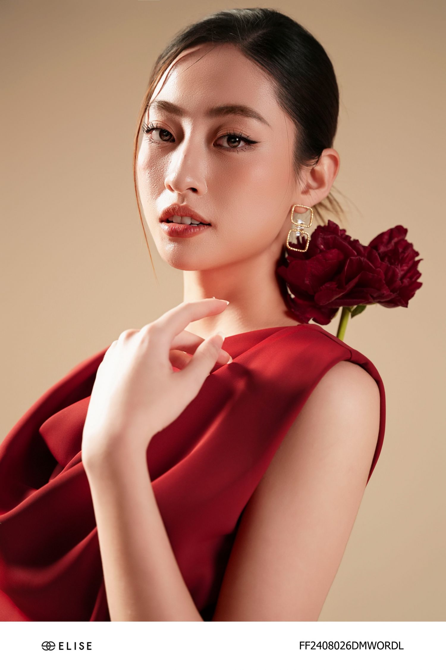 ĐẦM ĐỎ BOOCDO ĐỘN VAI CỔ ĐỔ