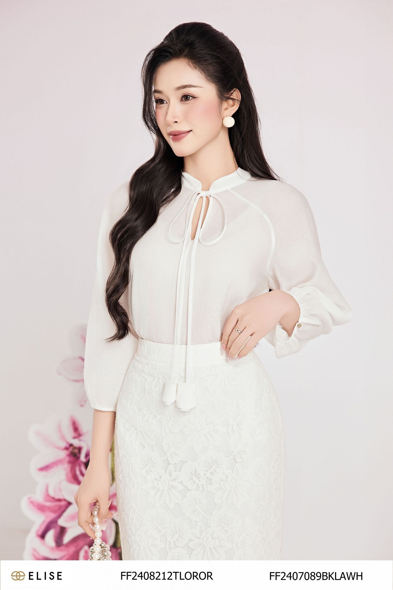 ÁO TƠ NHĂN TRẮNG CỔ BUỘC DÂY