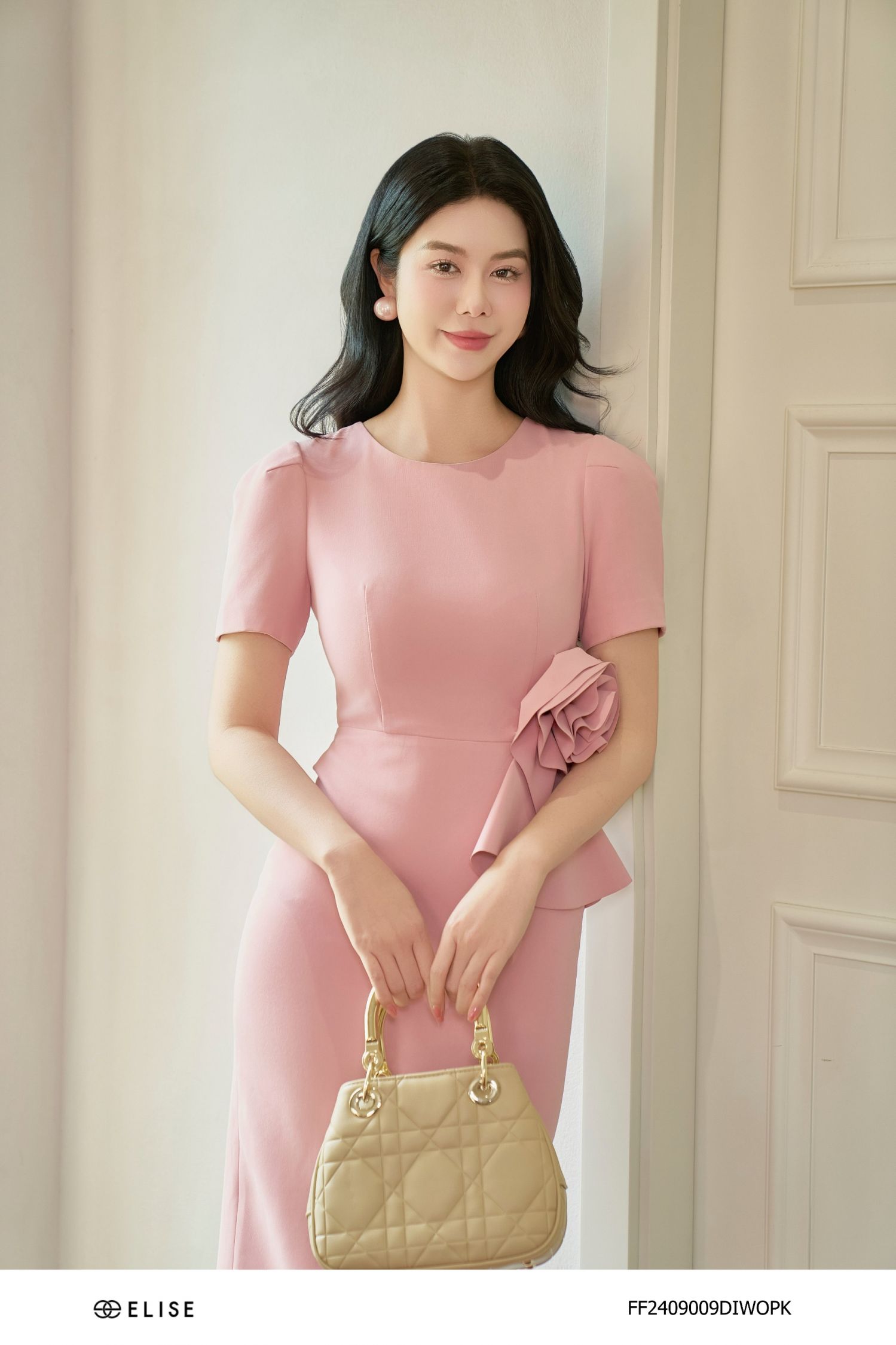 ĐẦM ÔM HỒNG CUỐN HOA EO