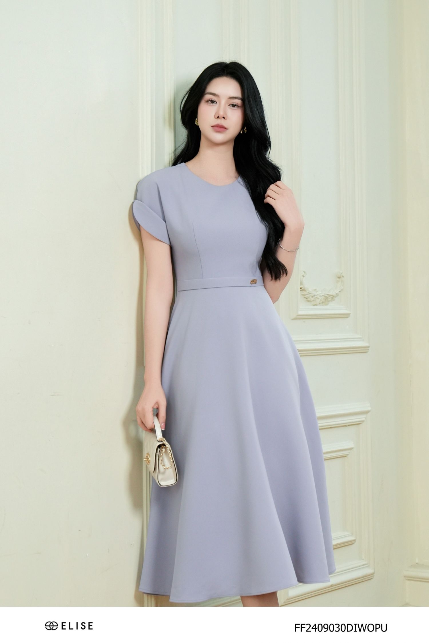 ĐẦM TÍM XÒE TAY XẺ CHỒNG