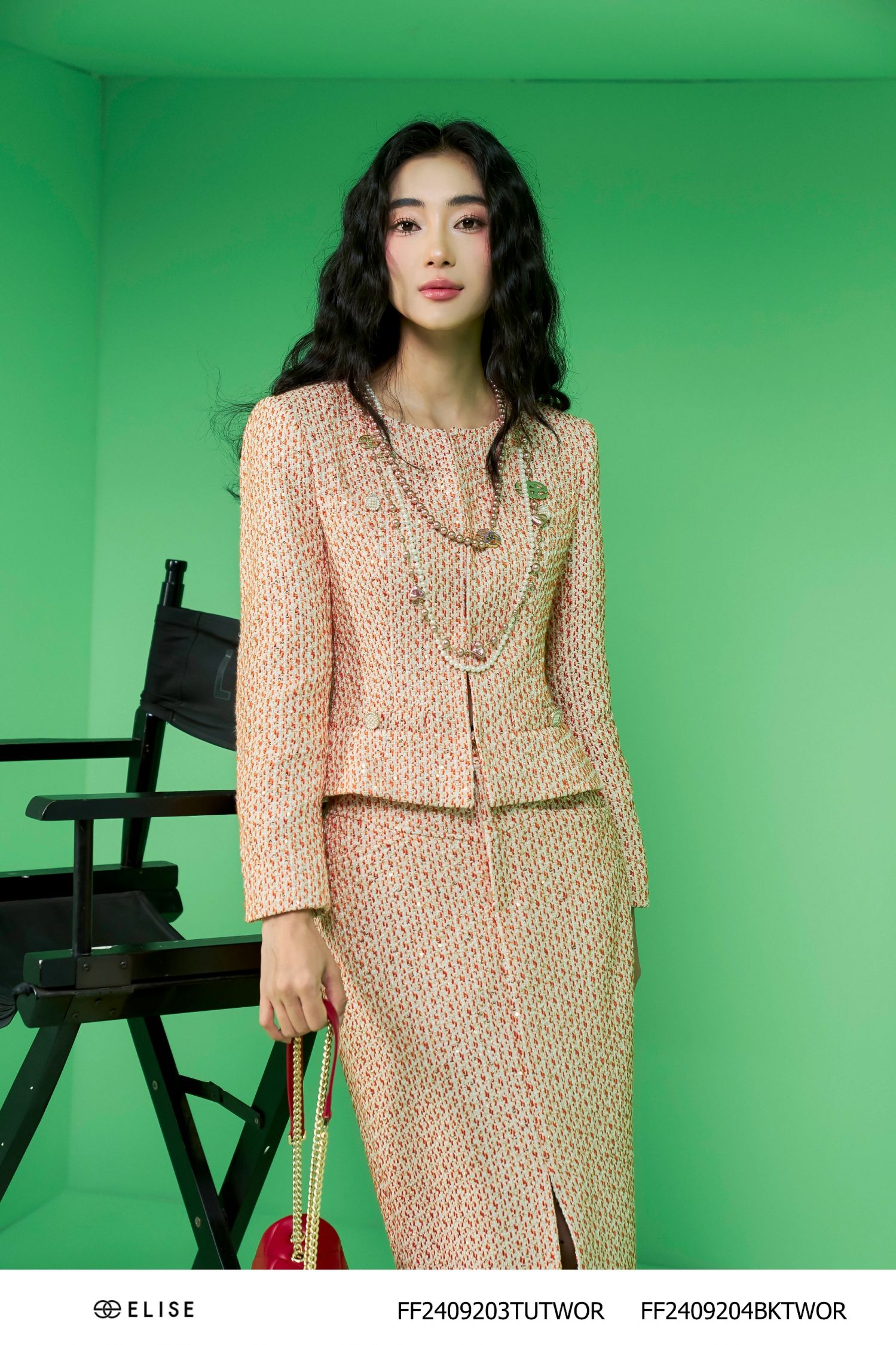 JUPE TWEED CAM NỀN BE KT XẺ TRƯỚC