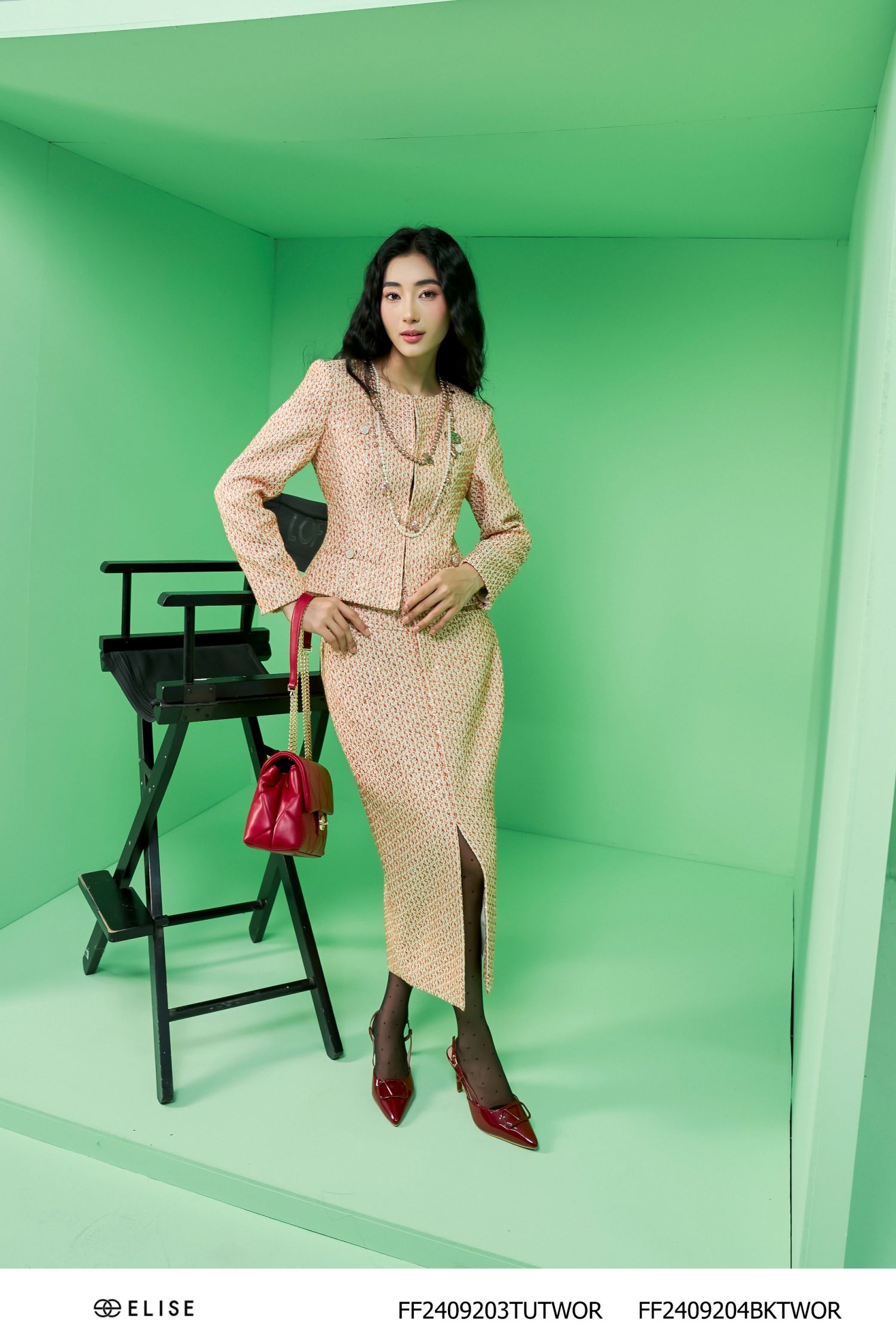 JUPE TWEED CAM NỀN BE KT XẺ TRƯỚC