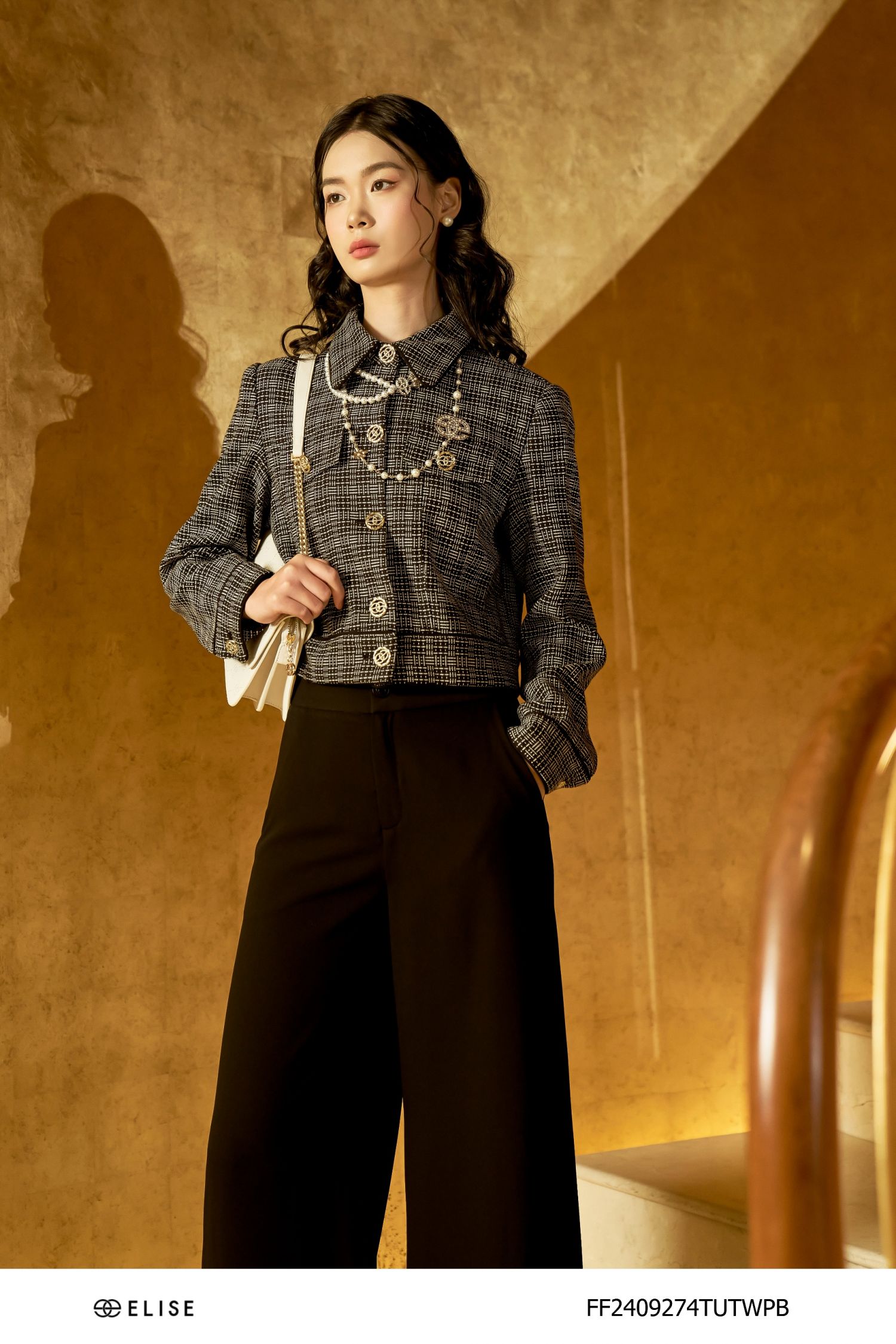 VEST TWEED ĐEN KẺ TRẮNG NẮP TÚI NGỰC
