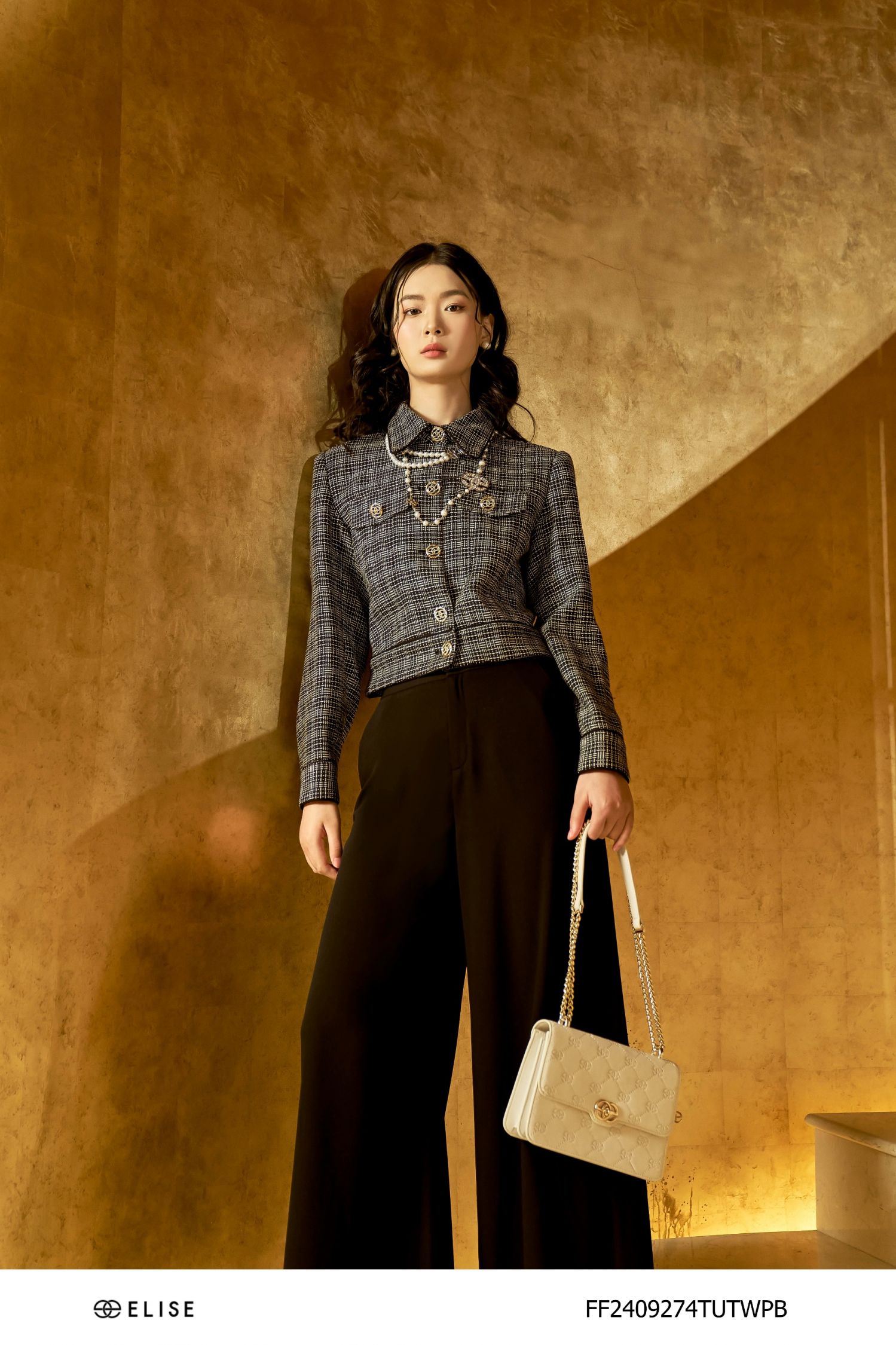 VEST TWEED ĐEN KẺ TRẮNG NẮP TÚI NGỰC