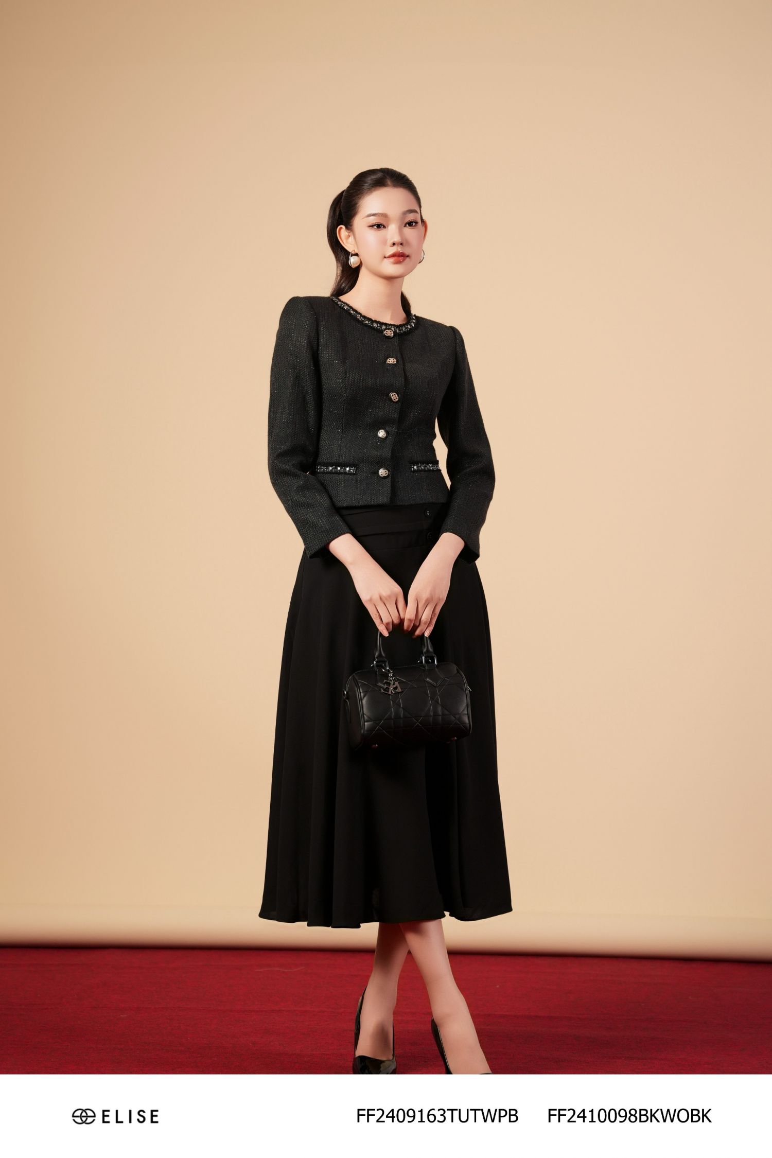 CV ĐEN BẤU LY CẠP ĐÍNH CÚC