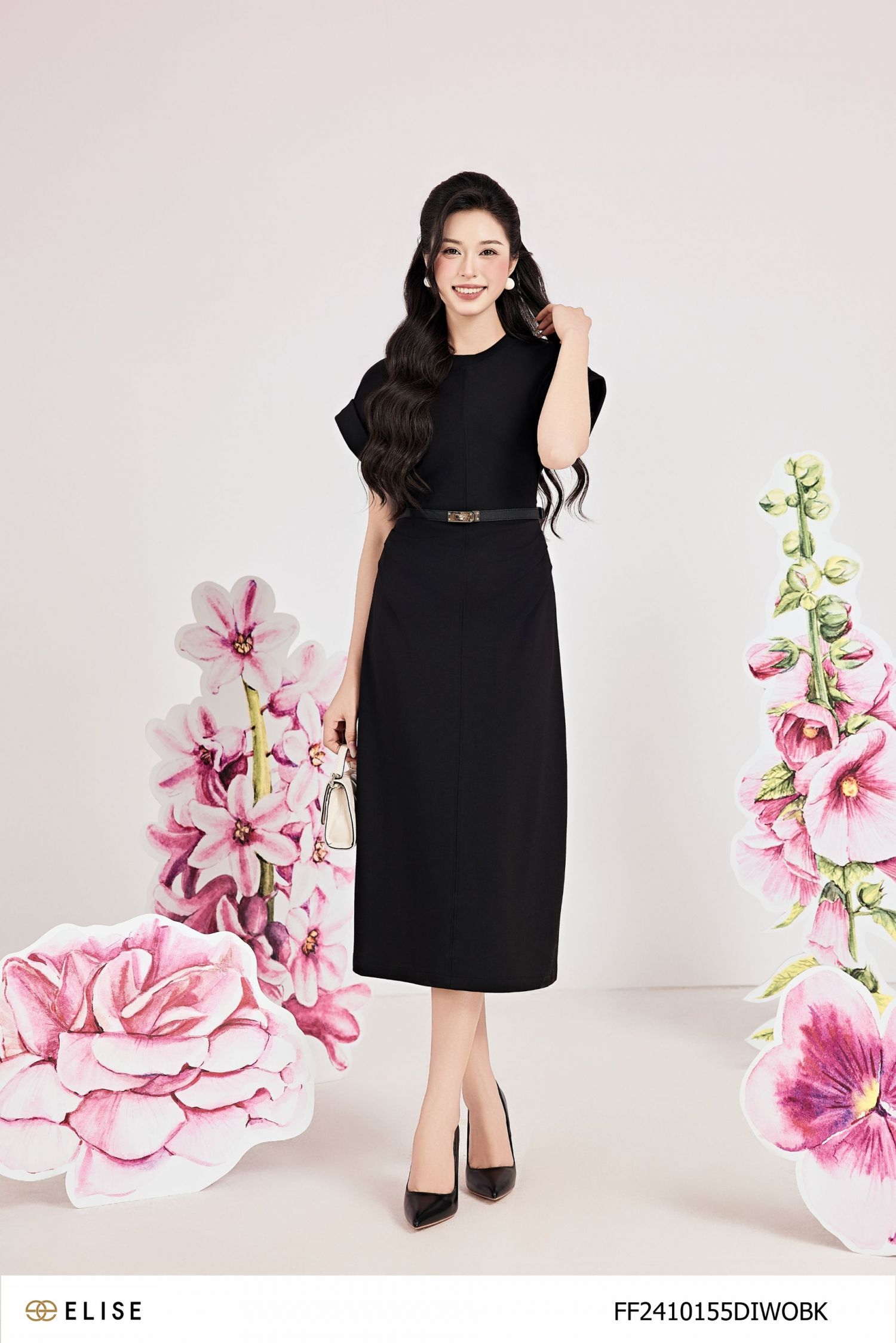 ĐẦM ĐEN NHÚN EO LƠ VÊ TAY