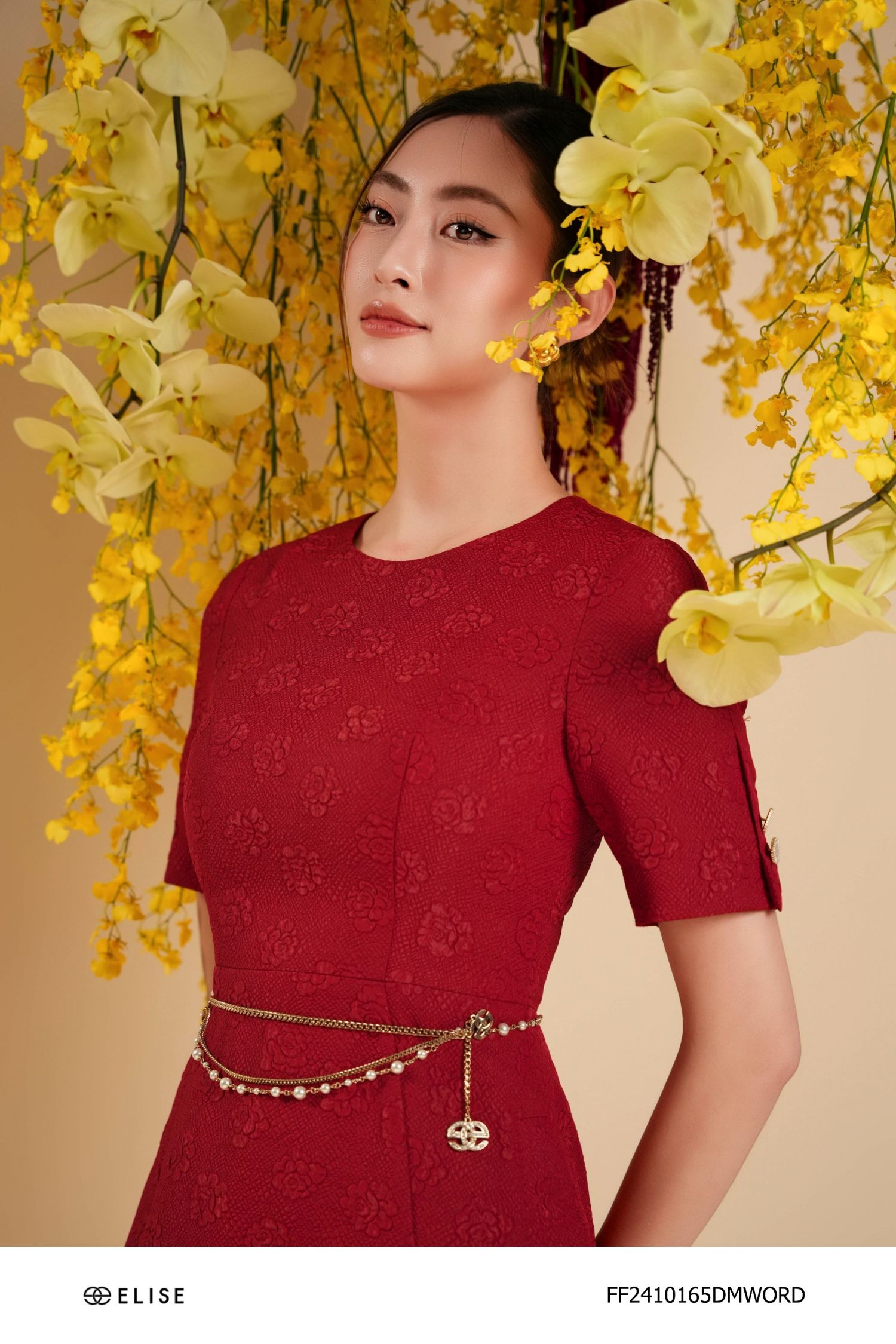 ĐẦM XỐP ĐỎ HOA NỔI TAY XẺ CHỒNG