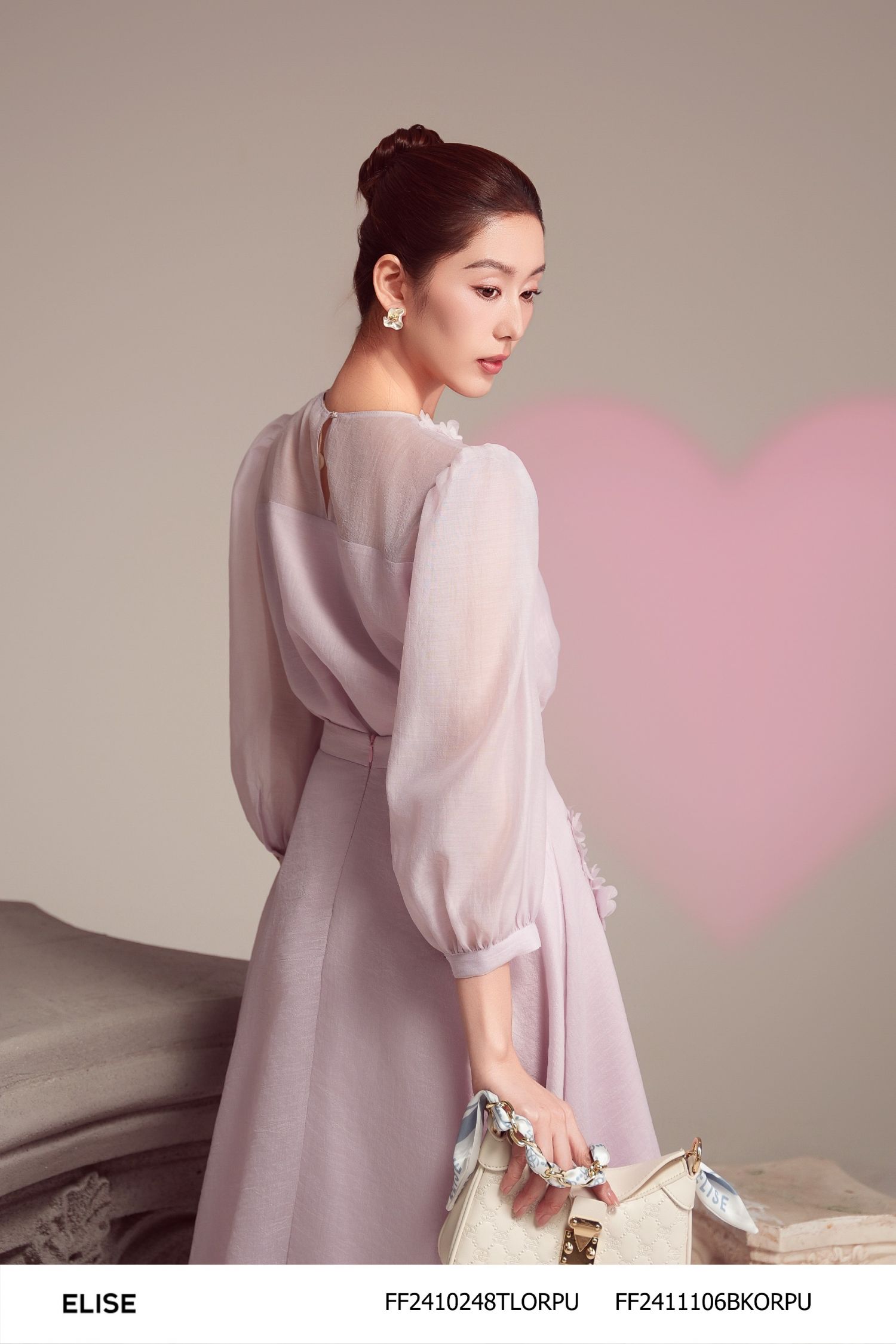 ÁO TƠ TÍM NHẠT ĐÍNH HOA NGỰC