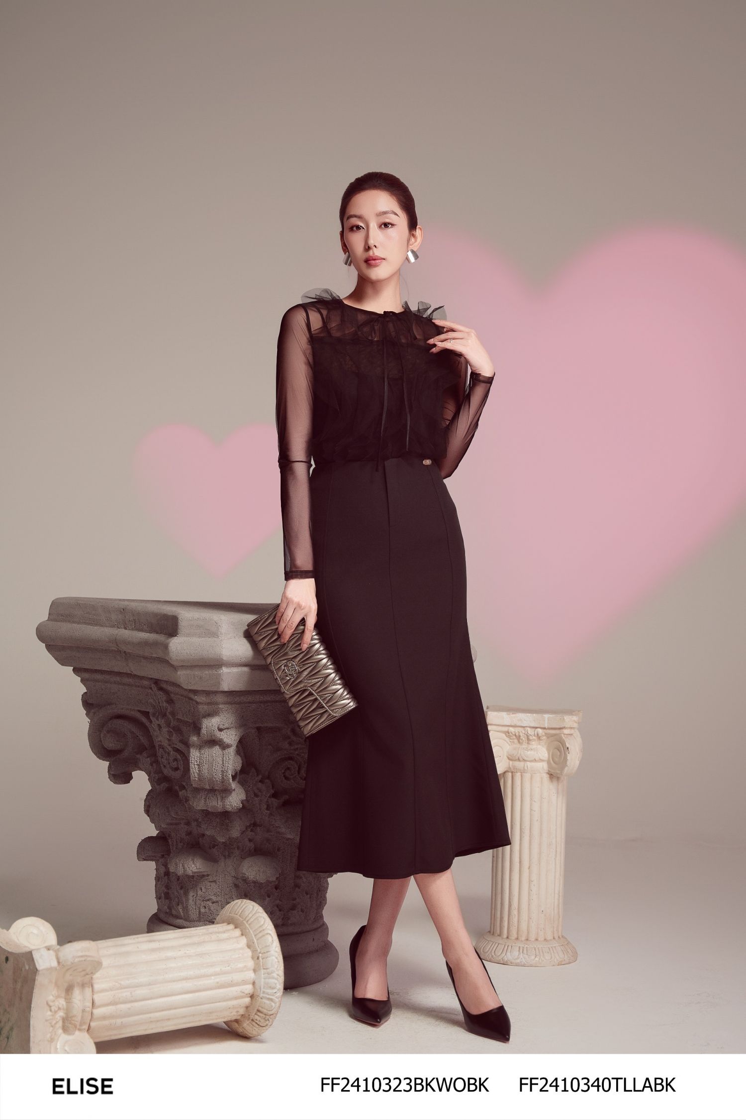 JUPE ĐEN ĐUÔI CÁ CẠP ĐÍNH THANH LOGO