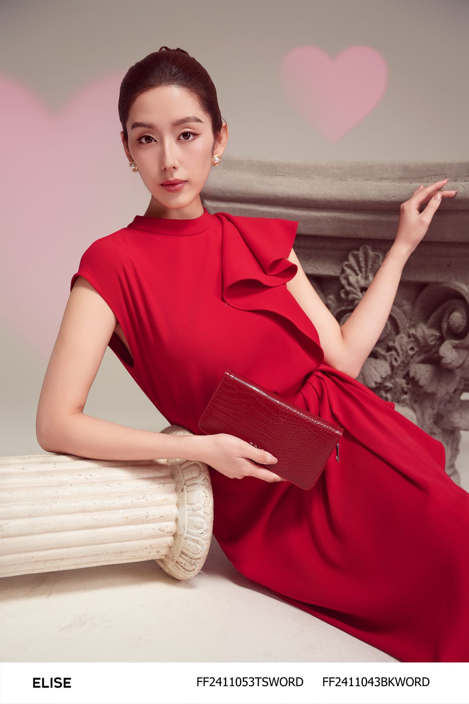 ÁO ĐỎ VAI CHƯỜM BÈO VAI