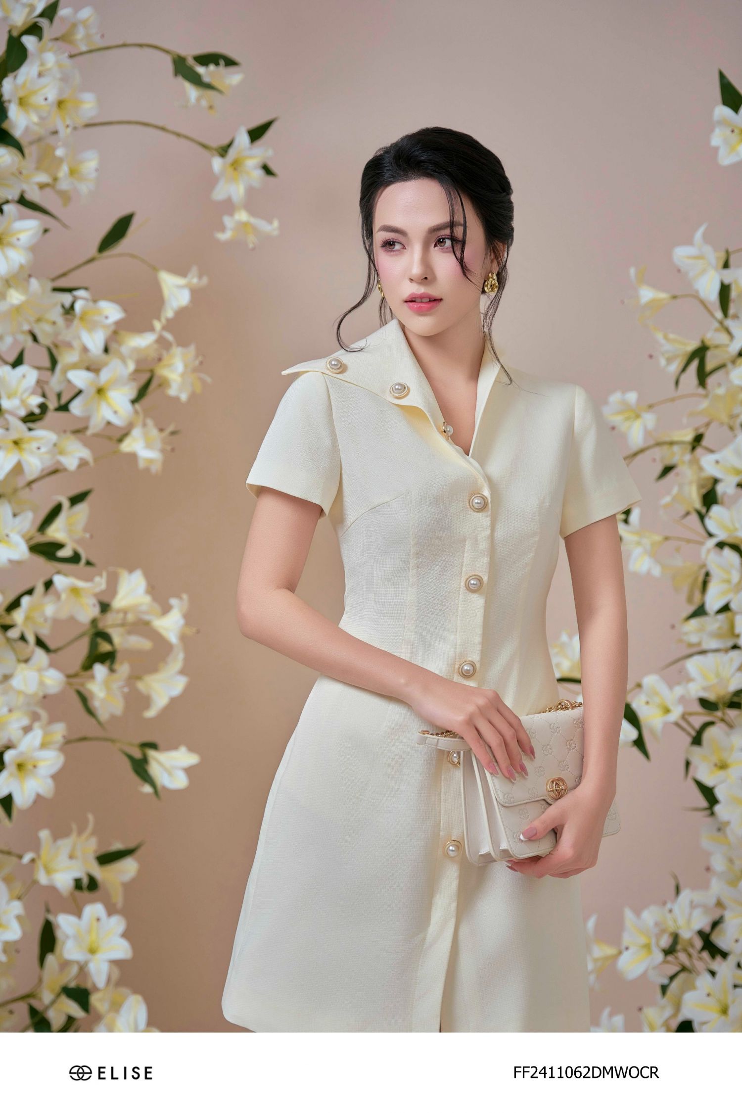 ĐẦM SỢI KEM CỔ BẺ MỞ V