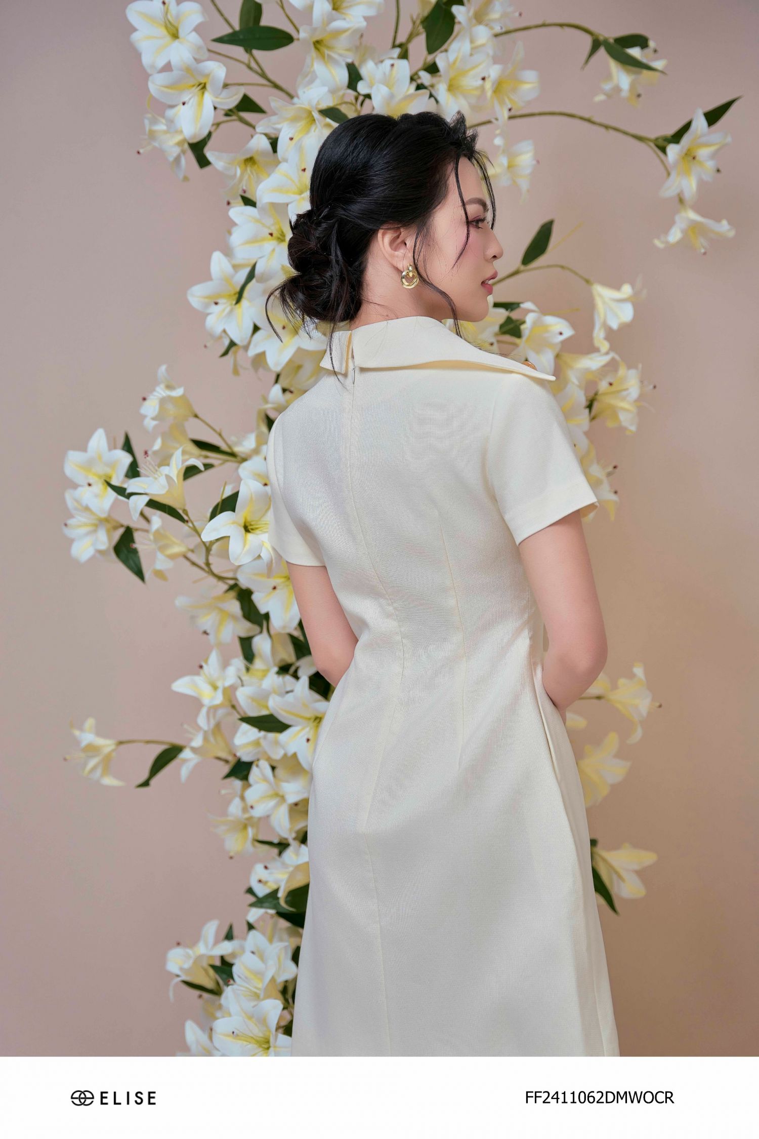 ĐẦM SỢI KEM CỔ BẺ MỞ V