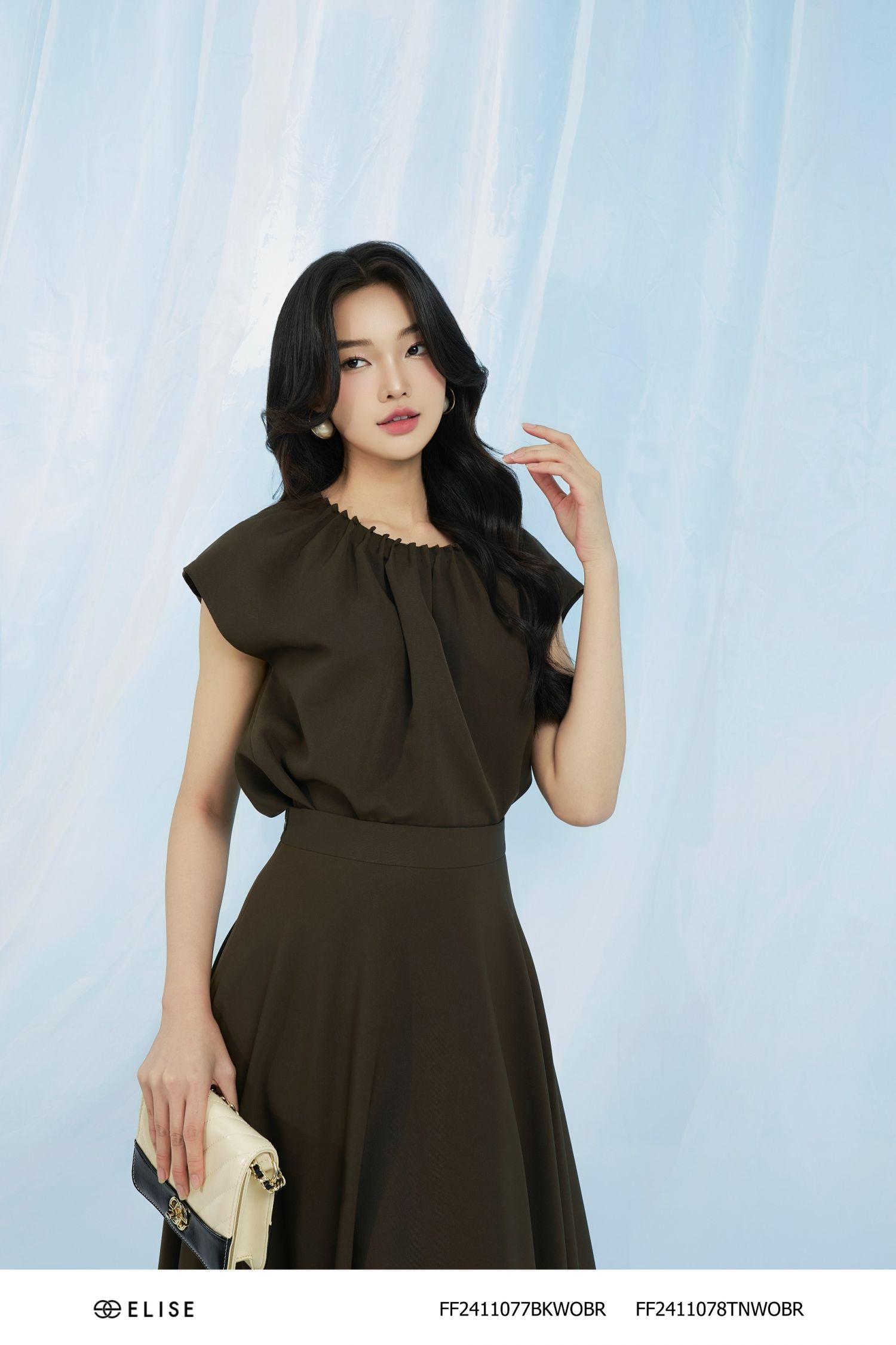 ÁO NÂU VAI CHỜM XẾP NHÚN CỔ