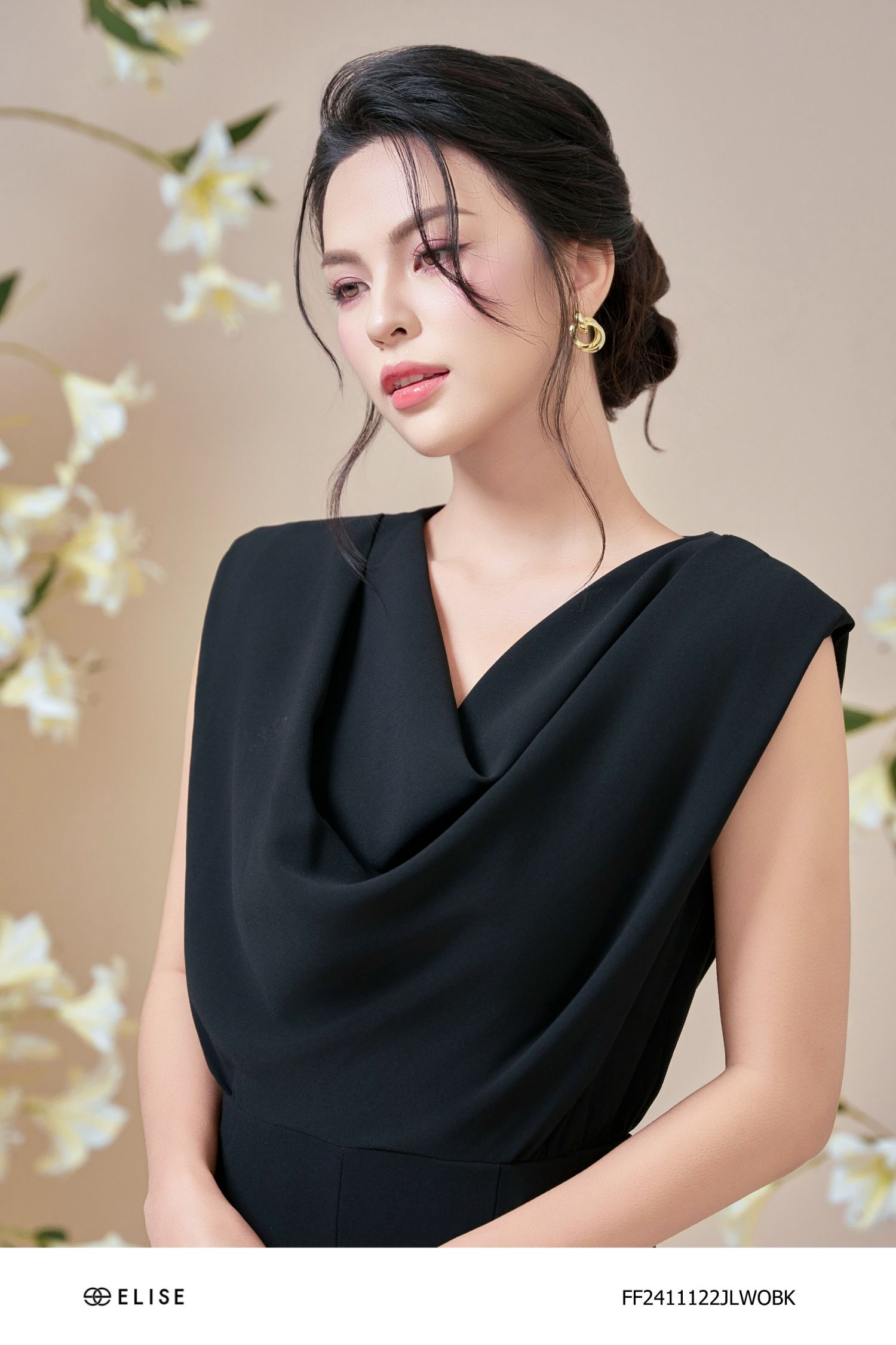 JUMPSUIT DÀI ĐEN CỔ ĐỔ