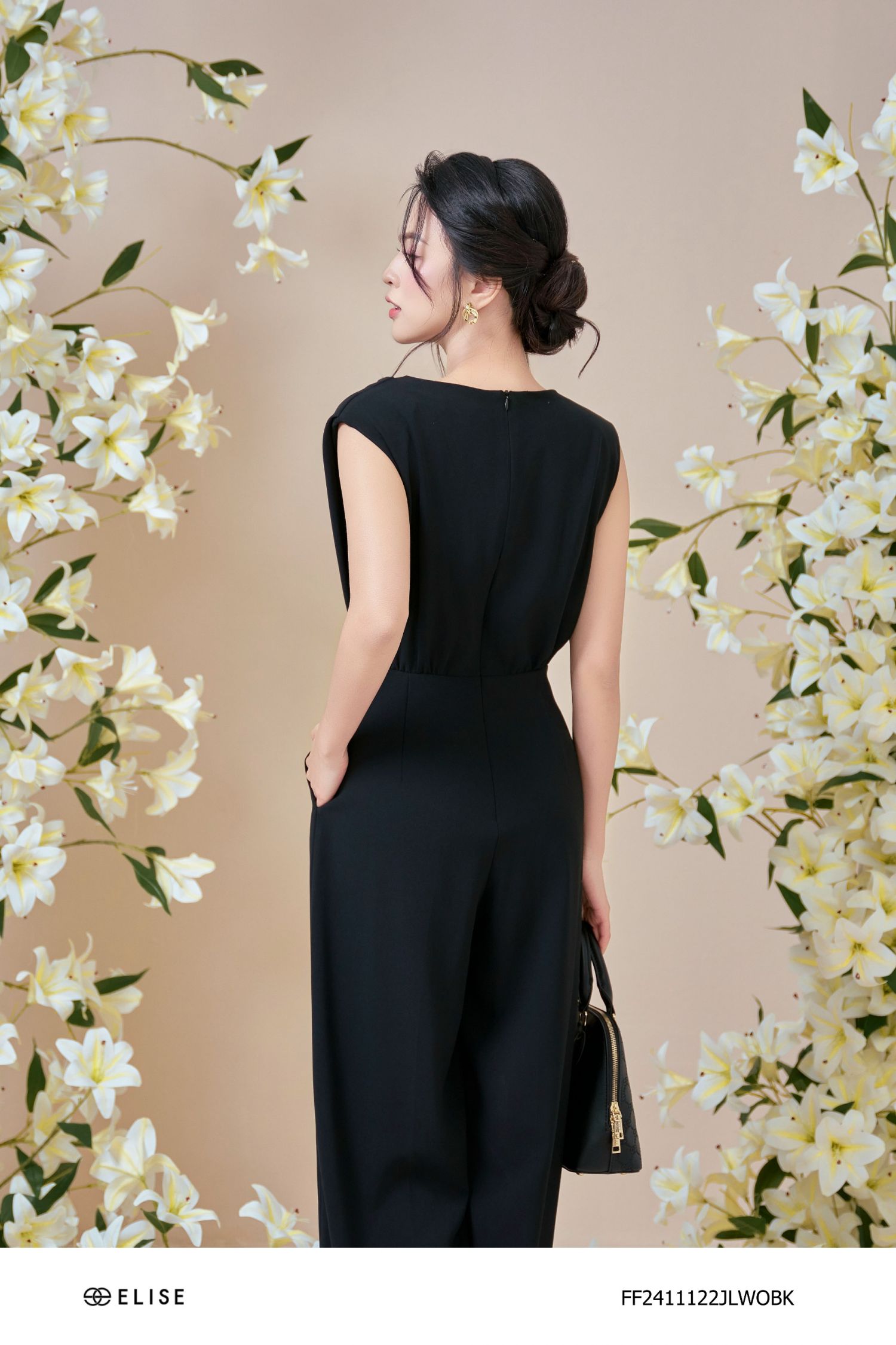 JUMPSUIT DÀI ĐEN CỔ ĐỔ