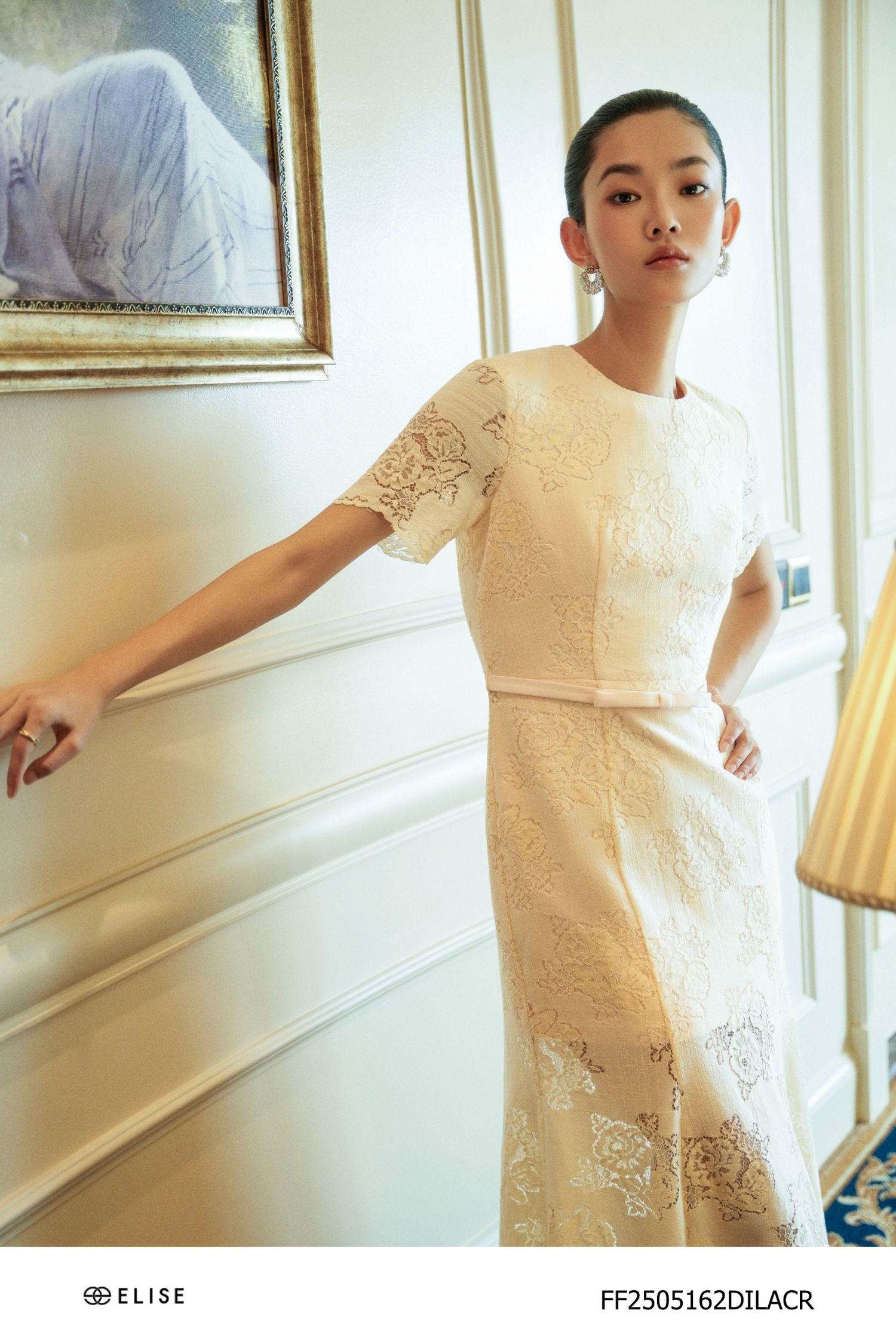 ĐẦM REN HOA KEM ĐAI EO