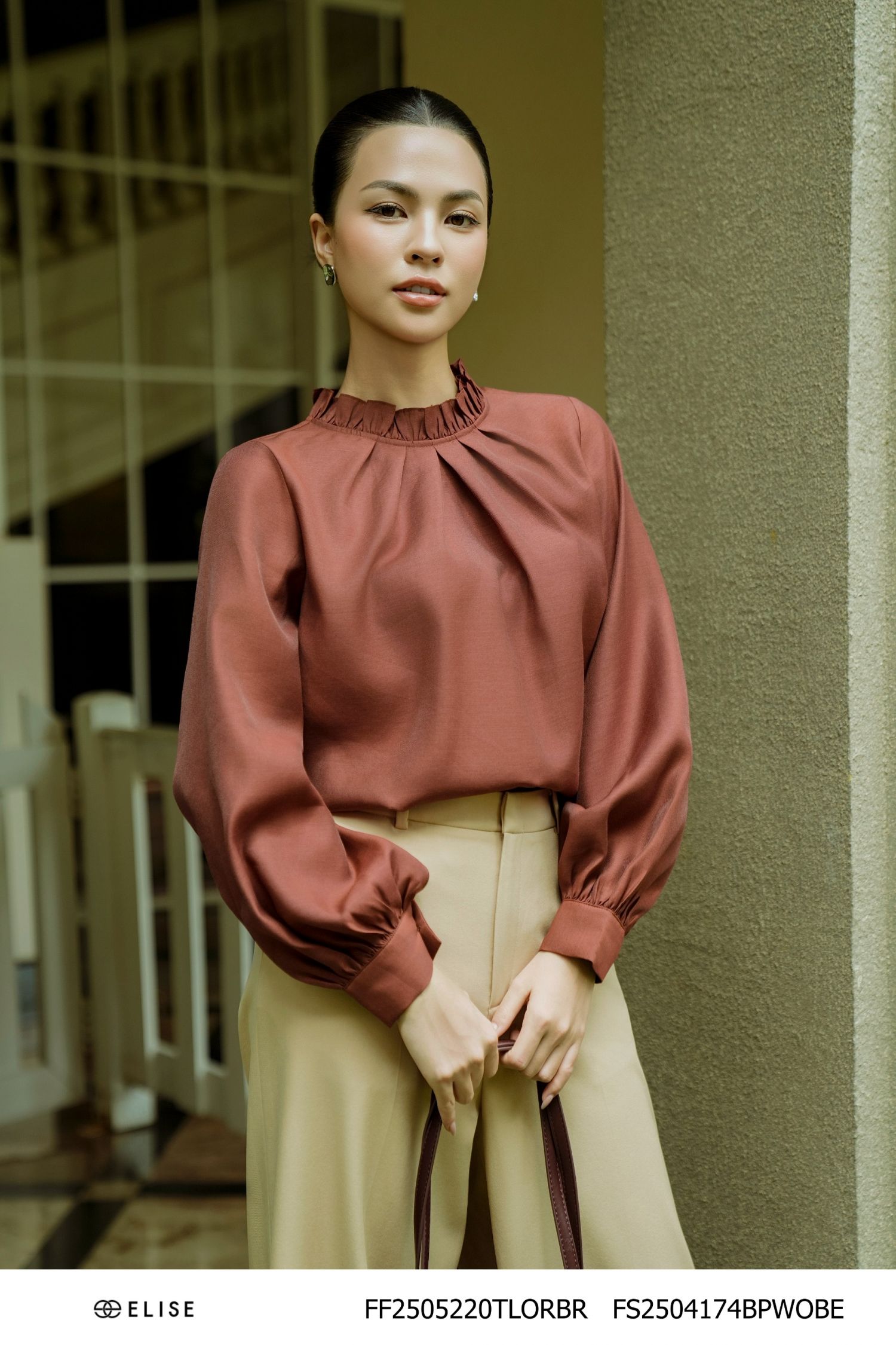 SM TƠ NÂU ĐỎ NHÚN BÈO CỔ
