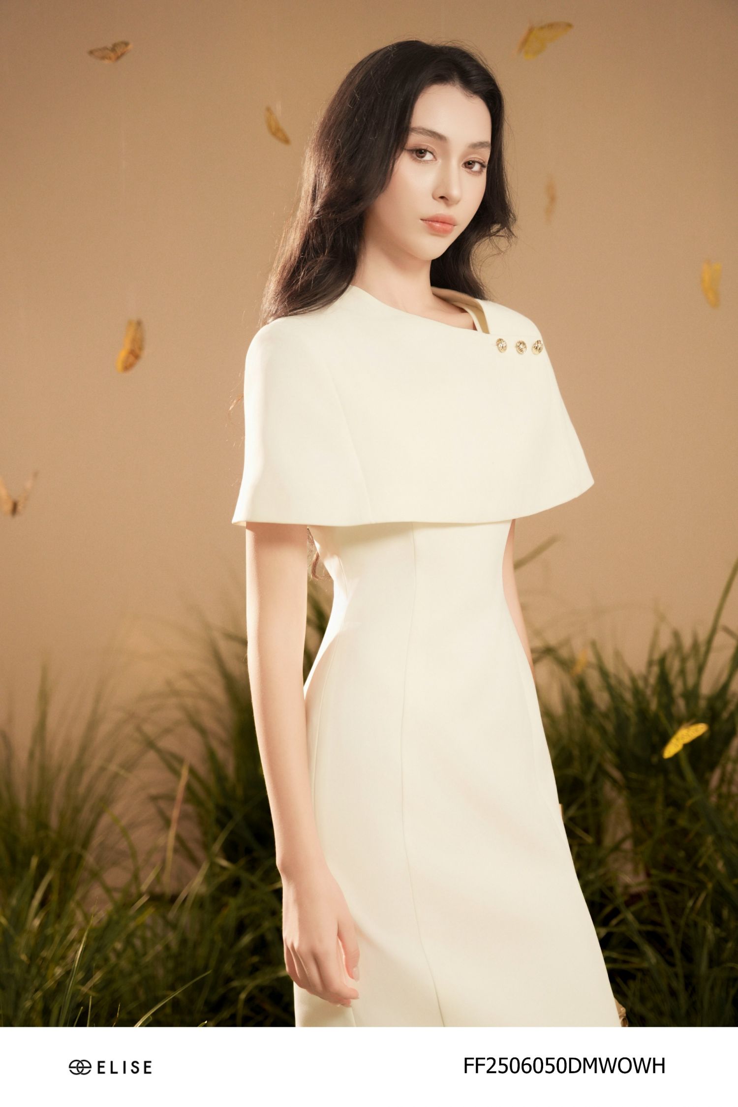 SET ĐẦM BÚT CHÌ SÁT NÁCH KÈM ÁO CHOÀNG CAPE