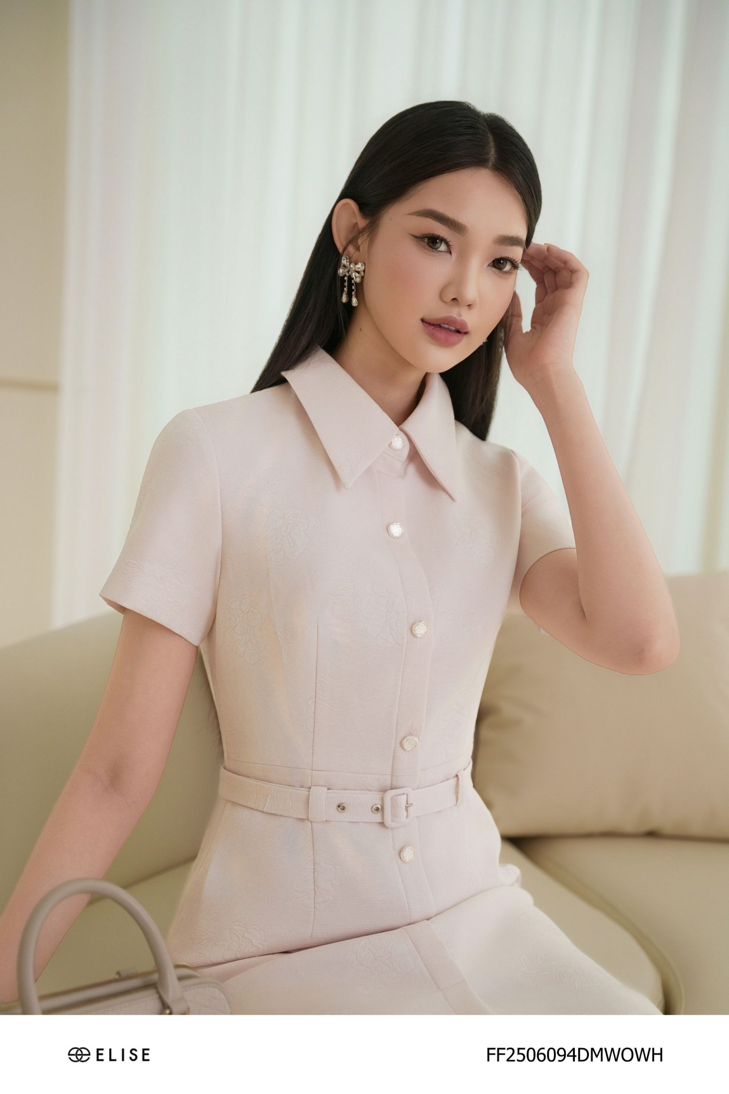 ĐẦM TUYTSY TRẮNG HOA NỔI ĐAI EO