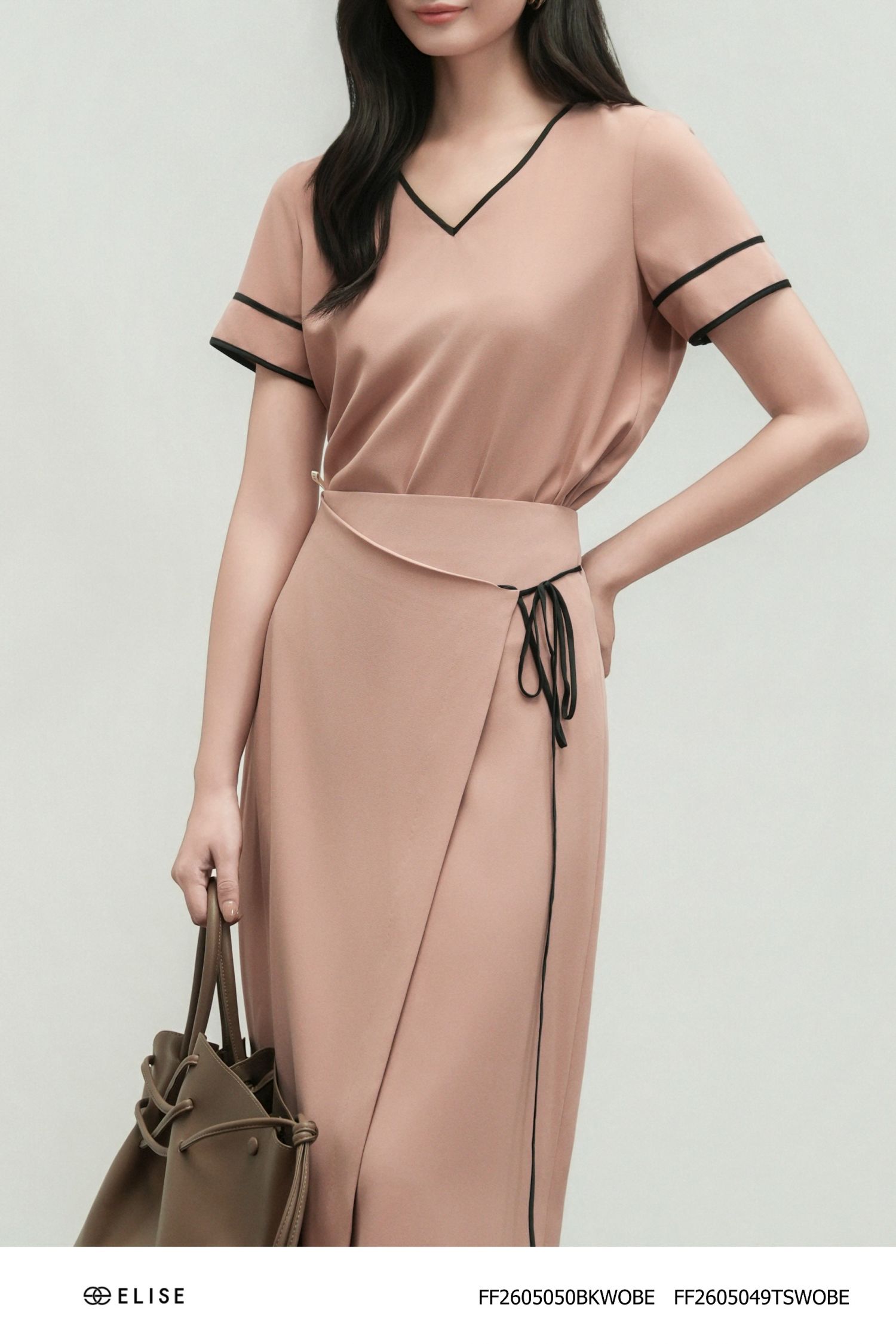 ÁO SẠN CỔ TIM PHỐI VIỀN