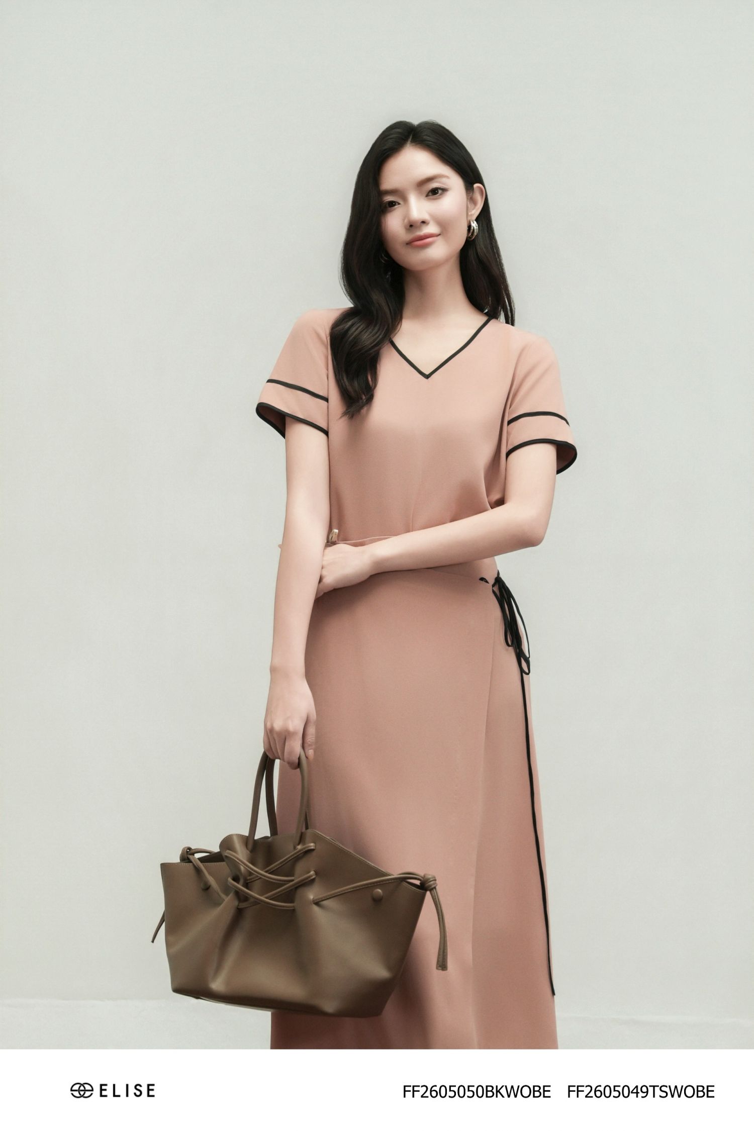 ÁO SẠN CỔ TIM PHỐI VIỀN