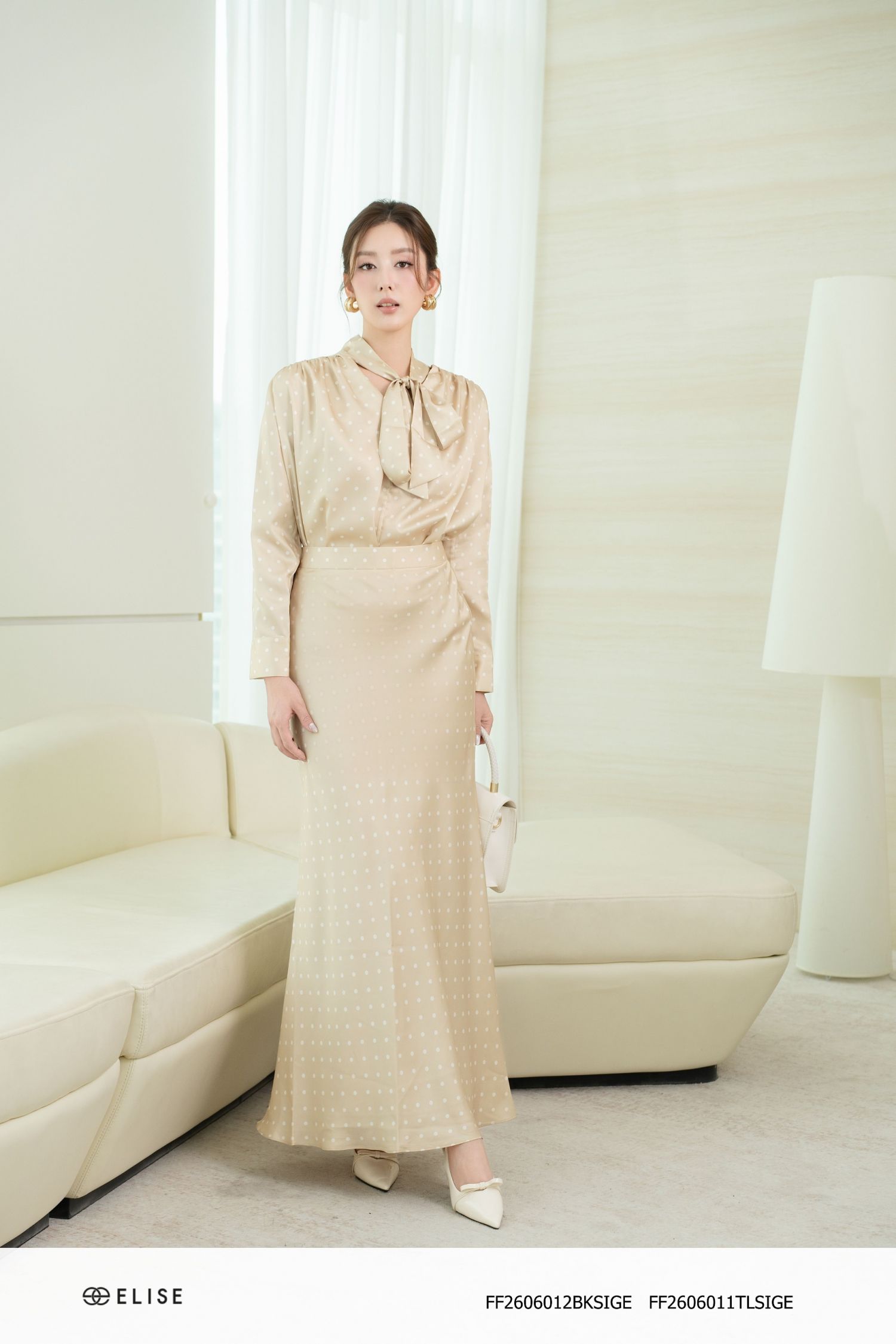 ÁO LỤA XANH CỐM CHẤM BI