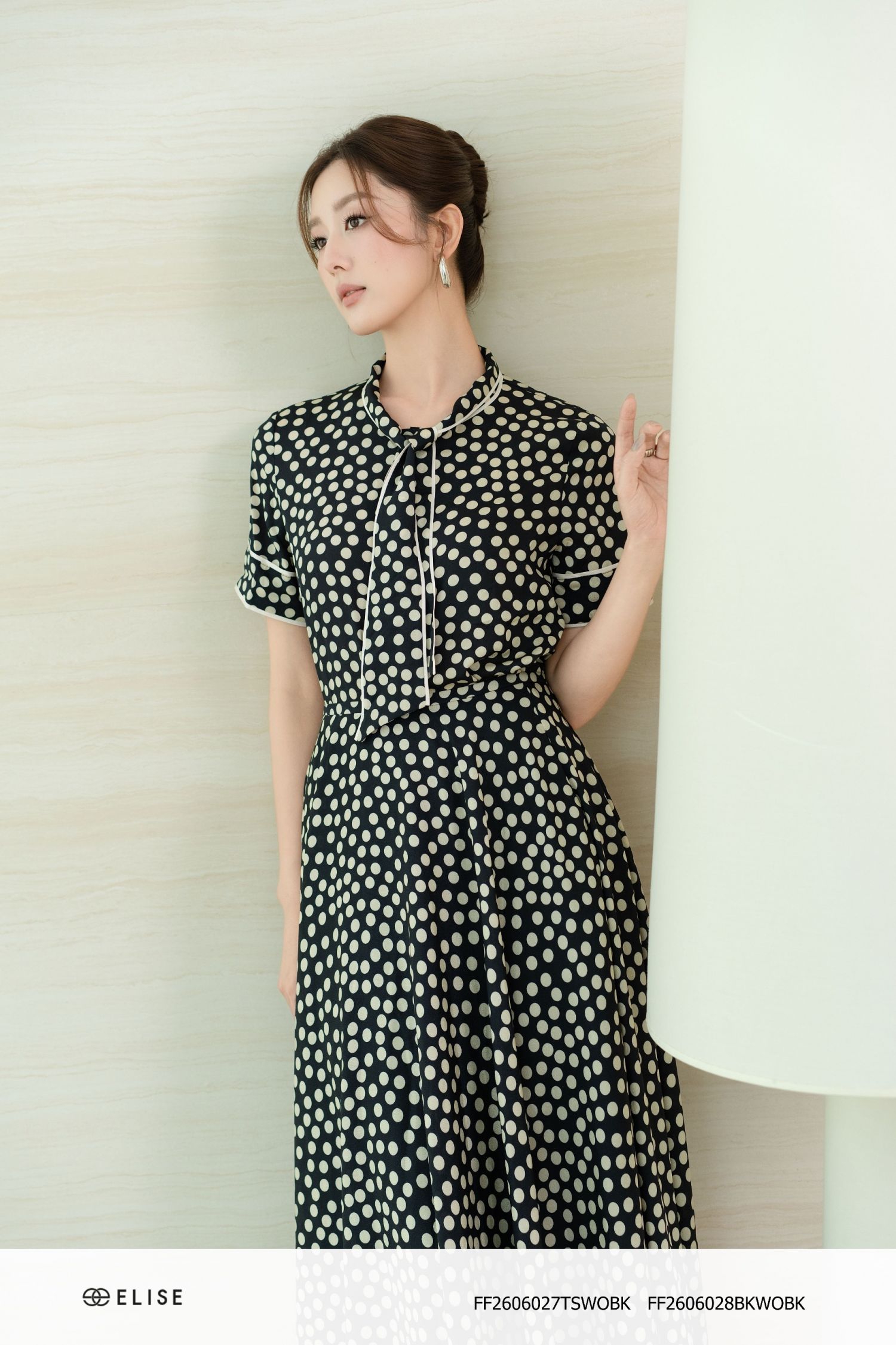 SM SẠN ĐEN CHẤM BI CỔ NƠ