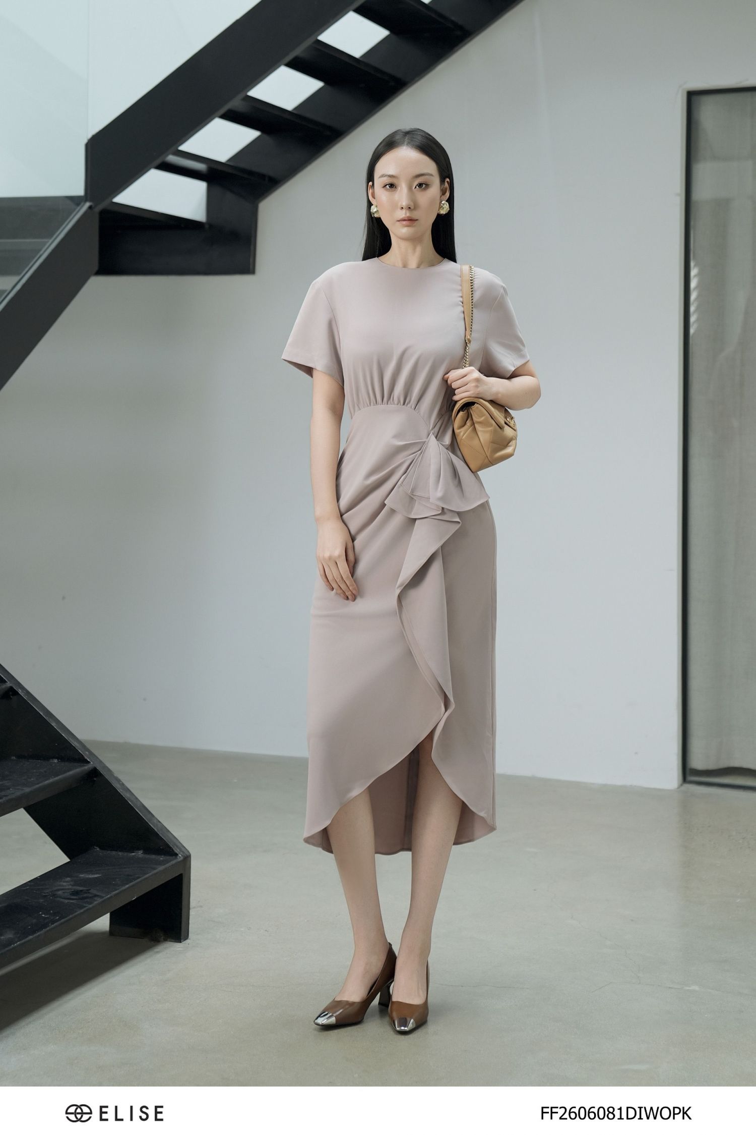 ĐẦM SẠN XẾP NHÚN BÈO EO LỆCH