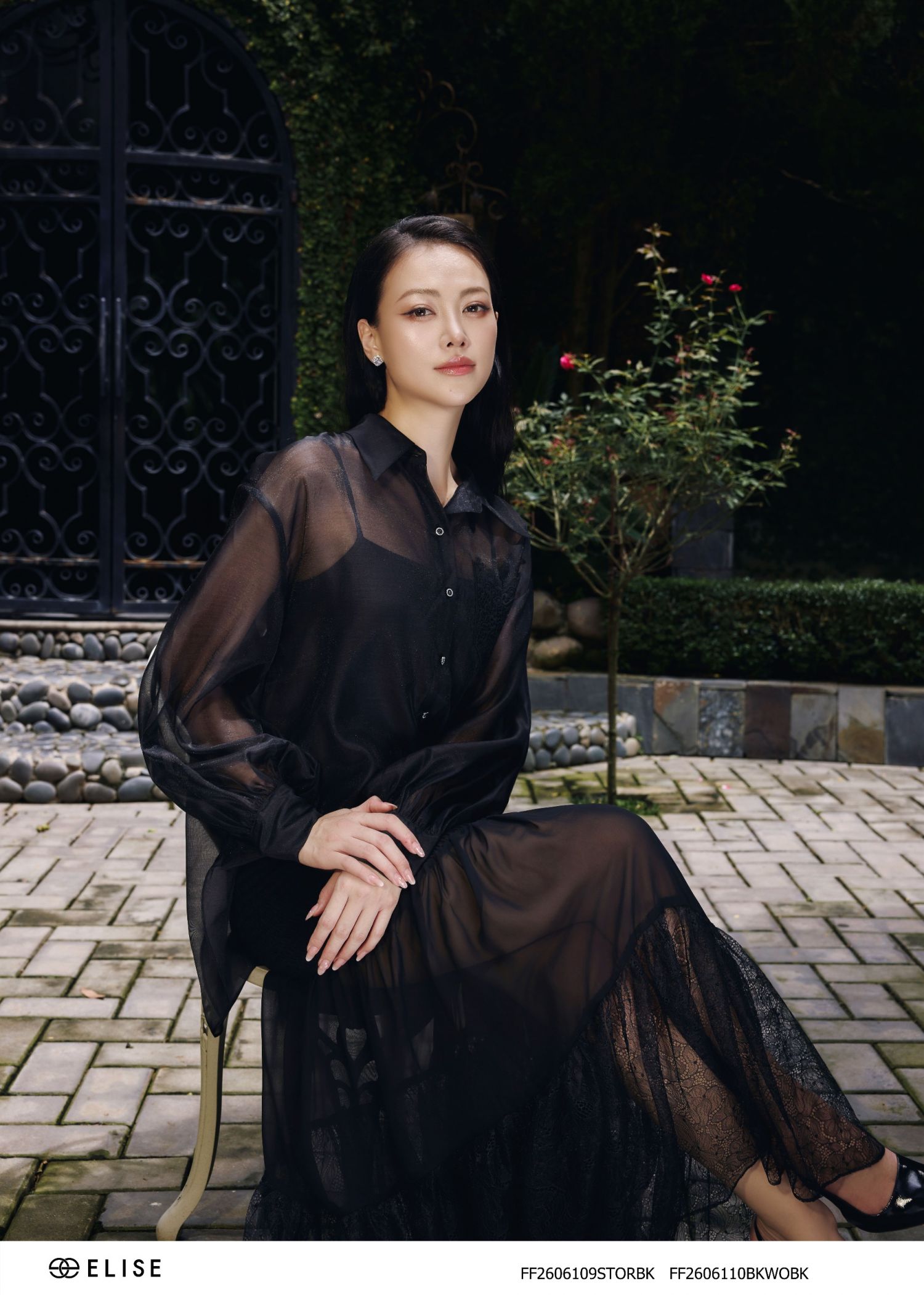 CV CHIFFON ĐEN PHỐI REN