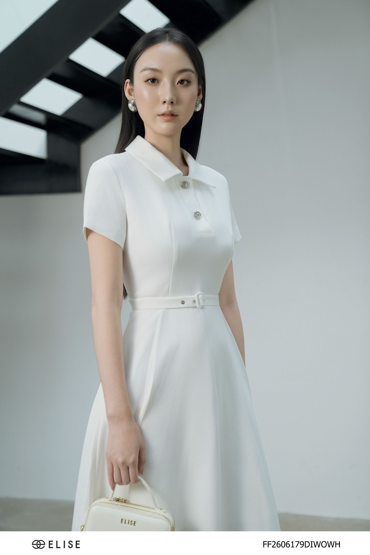 ĐẦM TENDY TRẮNG CỔ ĐỨC