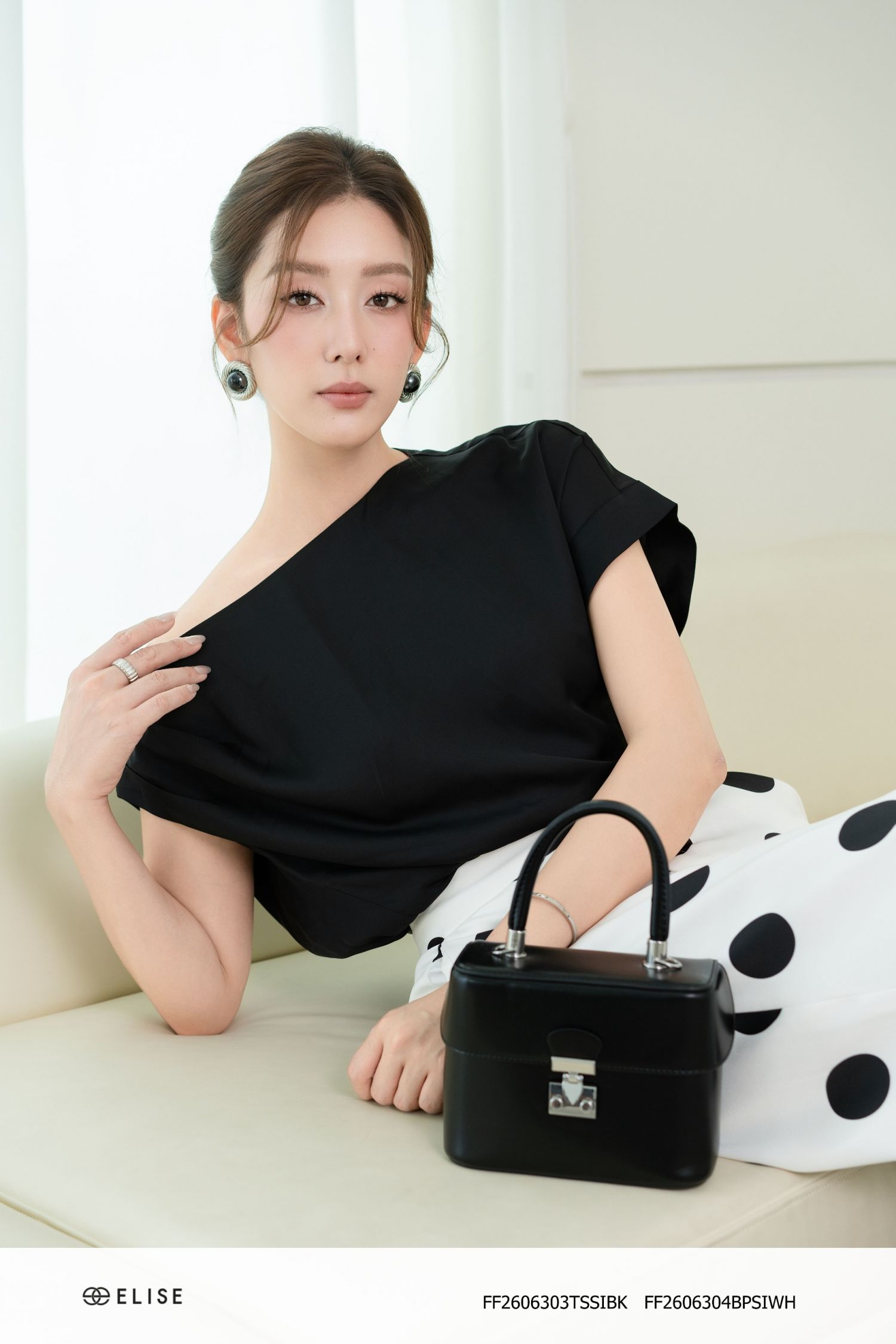 QUẦN LỤA SATIN TRẮNG CHẤM BI
