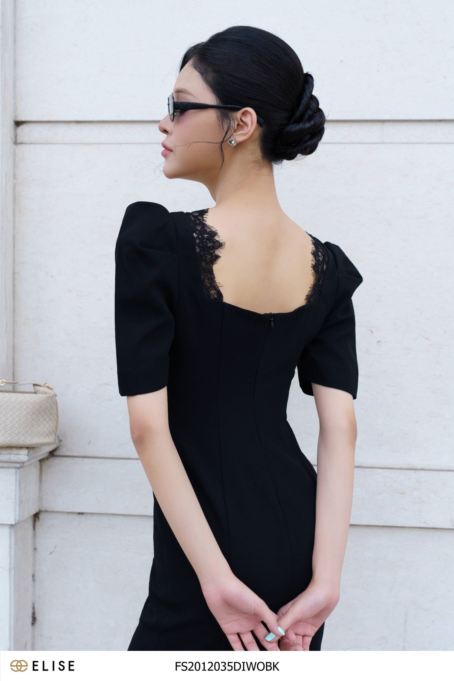 ĐẦM ĐEN CỔ VUÔNG PHỐI REN