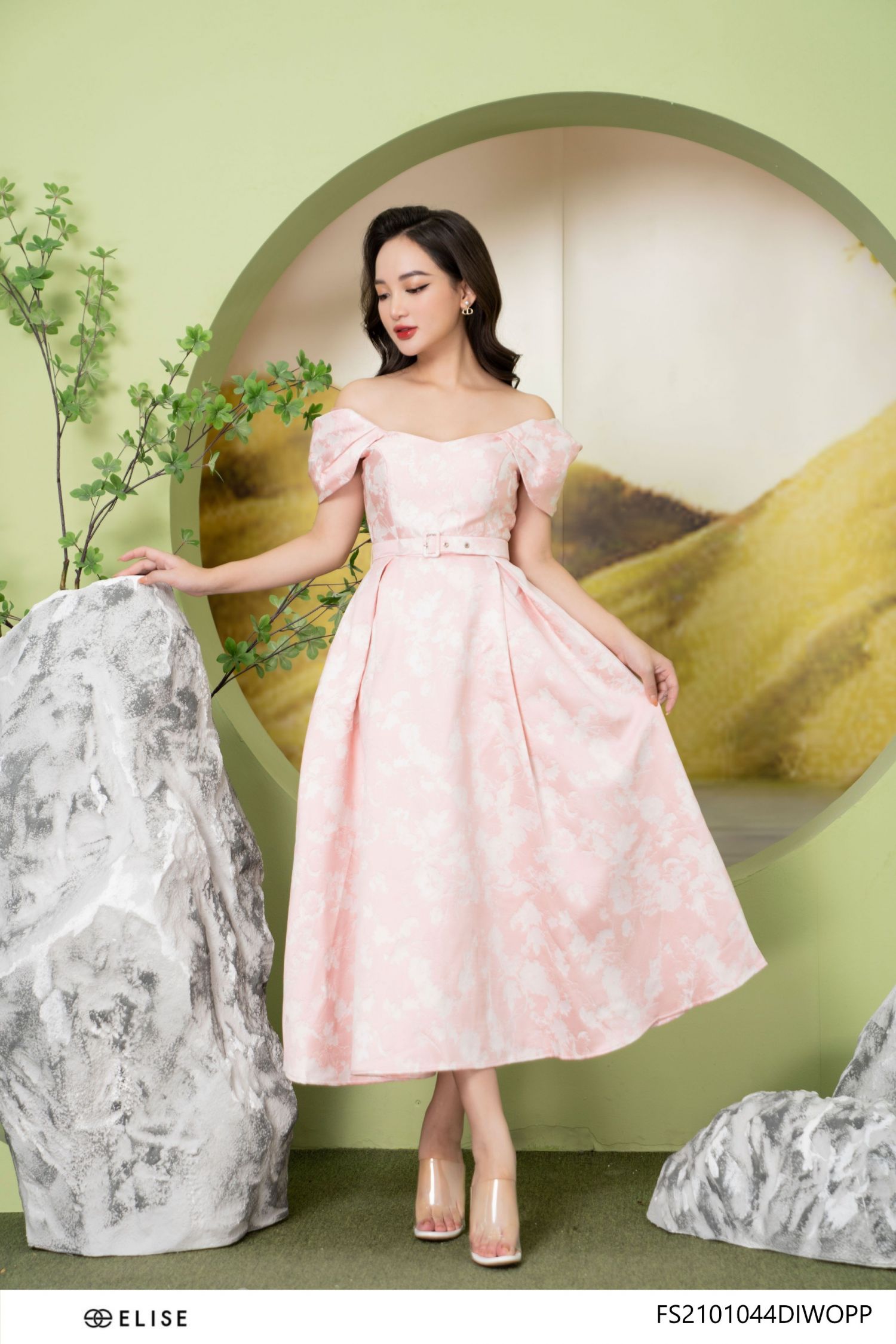 Tuyển chọn 999 mẫu váy gấm được yêu thích nhất!