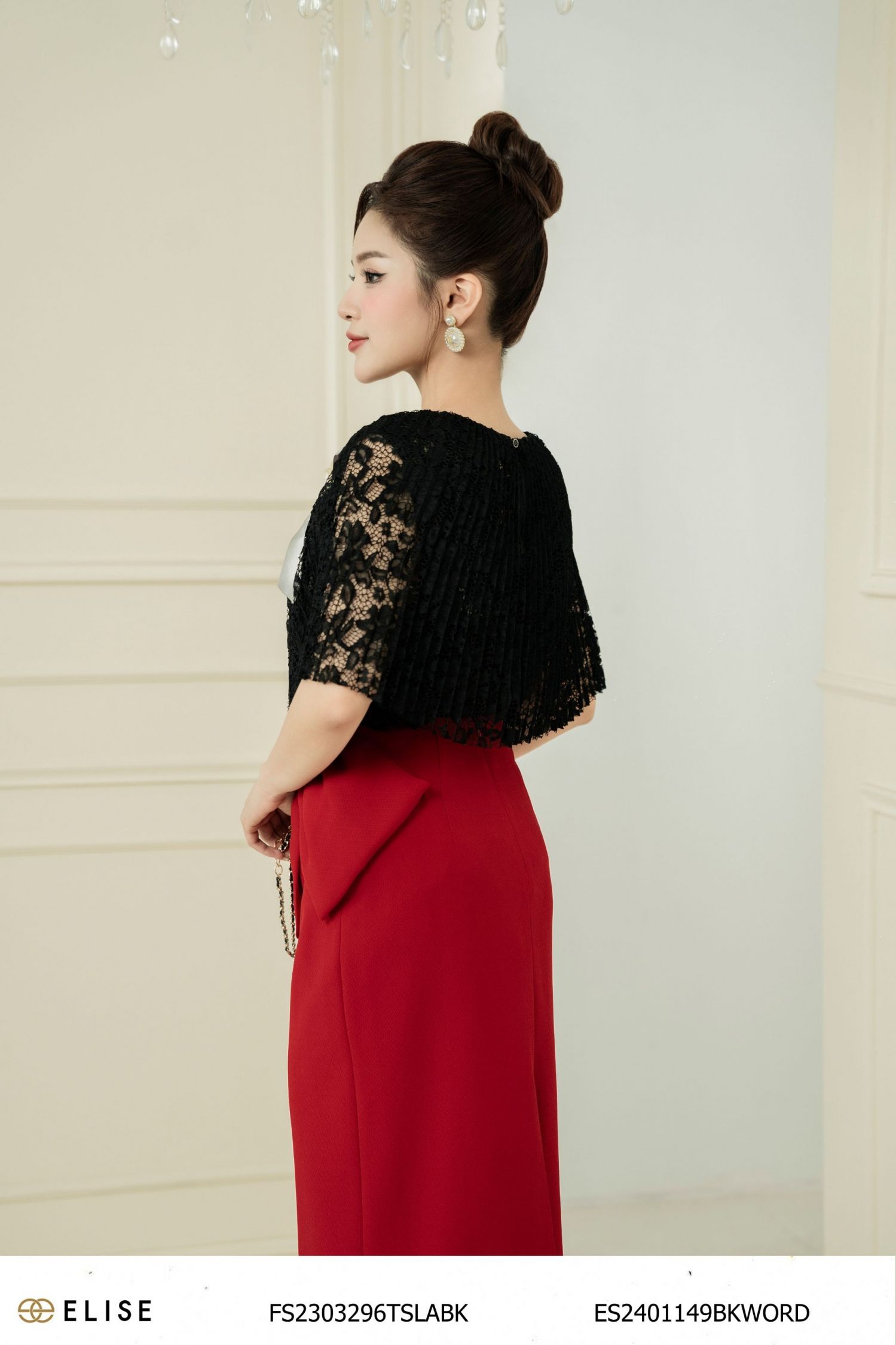 ÁO REN HOA ĐEN DẬP LY ĐÍNH HOA