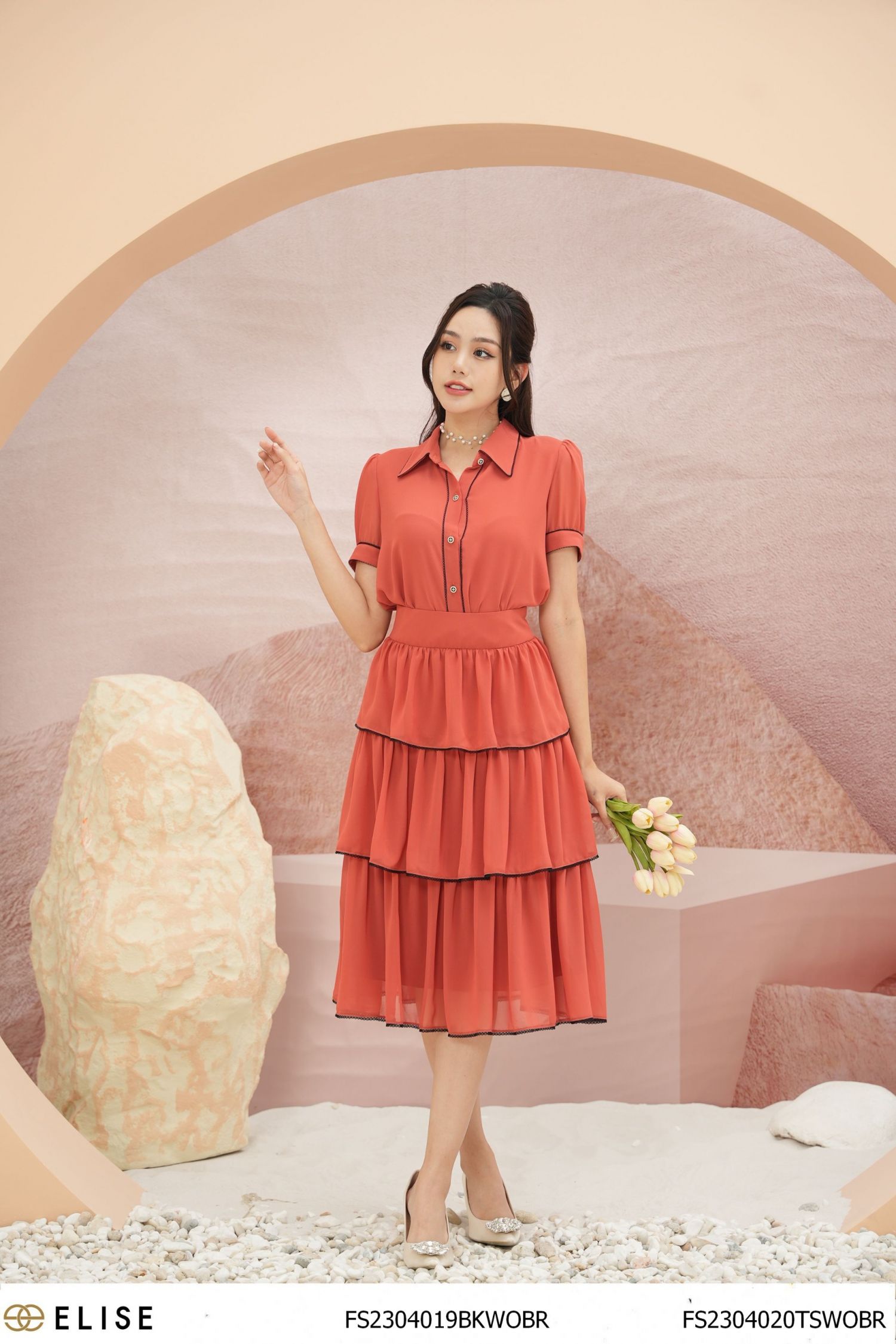 CV CHIFFON NÂU XẾP TẦNG VIỀN REN