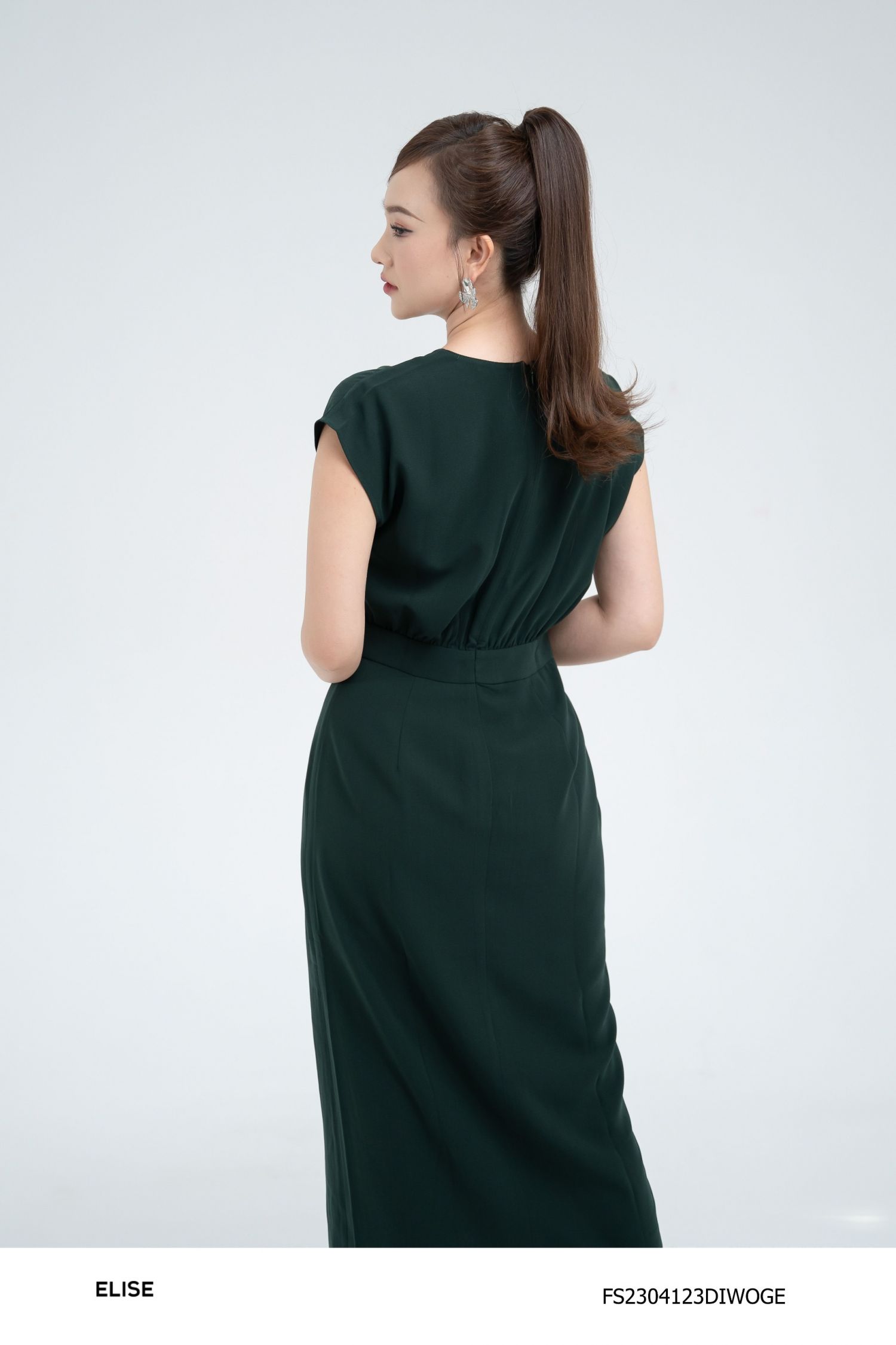 ĐẦM XANH RÊU TÀ CHỒNG KHOÉT VAI