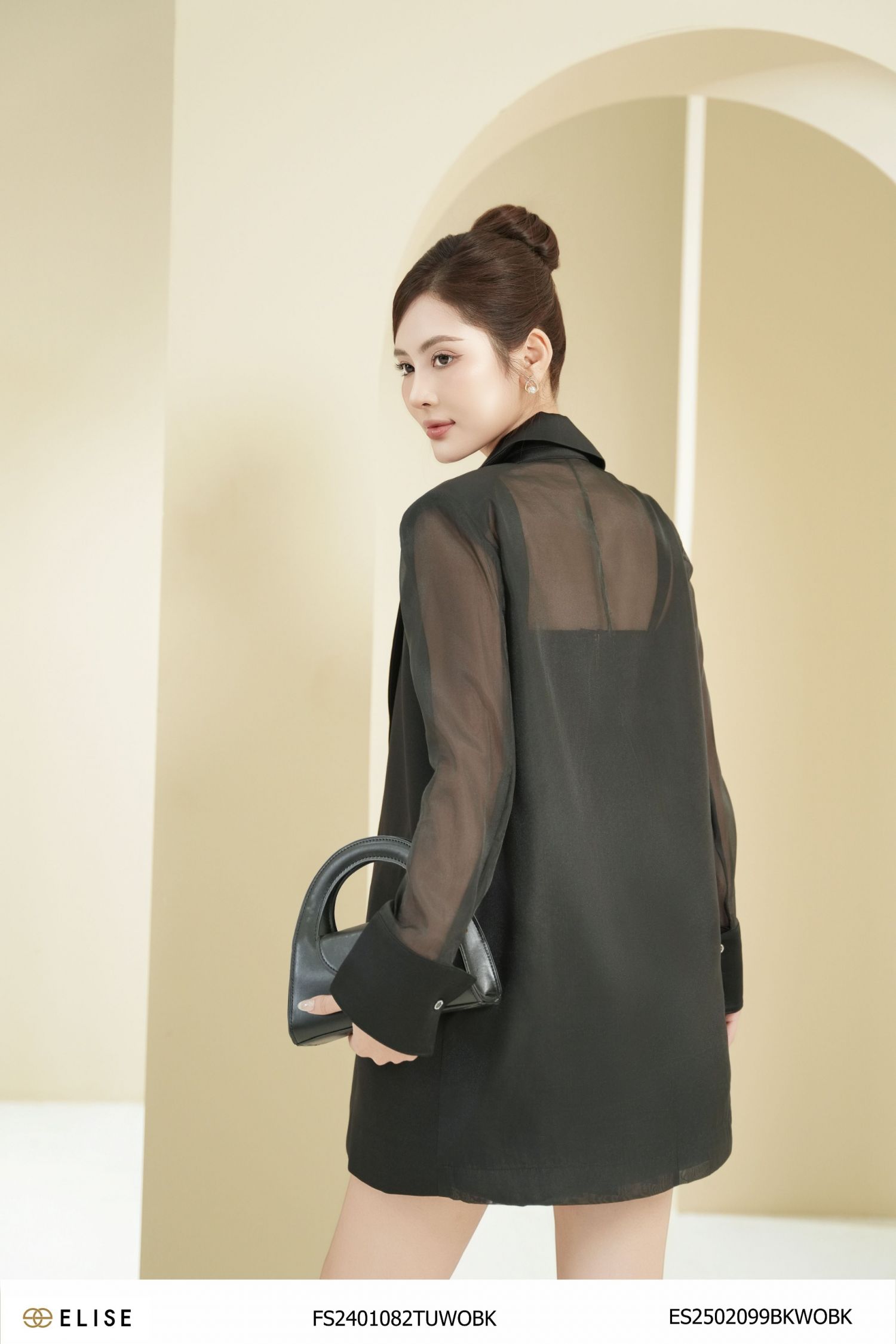 VEST TƠ ĐEN PHỐI CỔ TAFTA