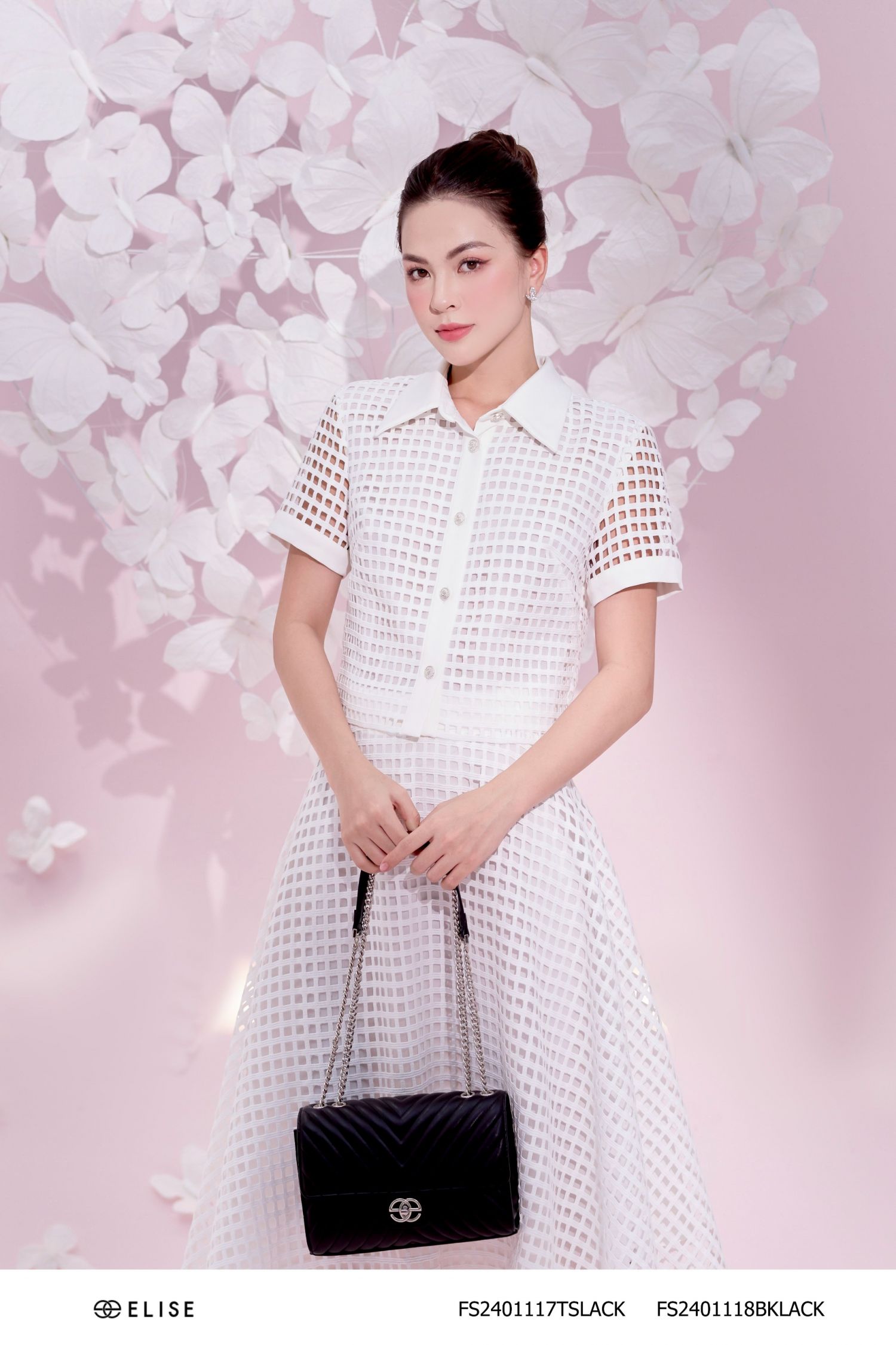 CV XÒE REN CHỈ TRẮNG Ô VUÔNG