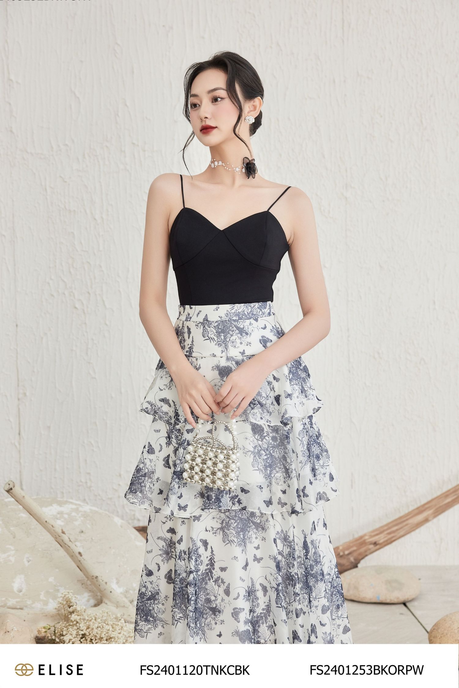 ÁO 2 DÂY UMI ĐEN CÚP NGỰC