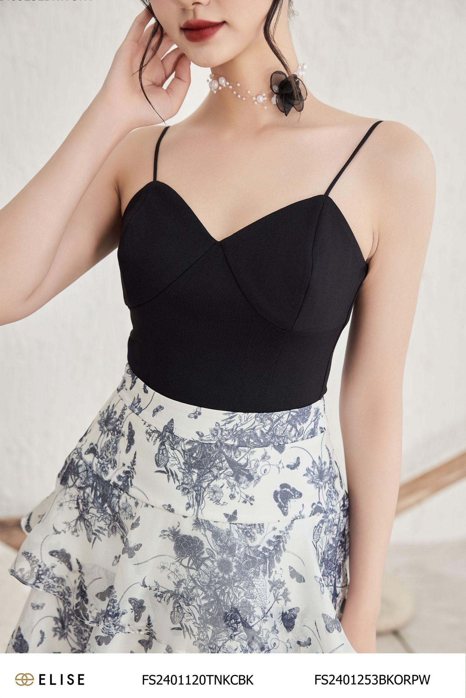 ÁO 2 DÂY UMI ĐEN CÚP NGỰC