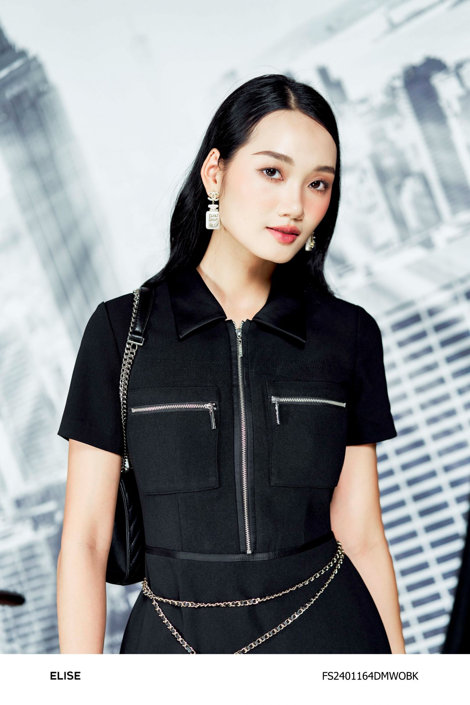 ĐẦM ĐEN TÚI NGỰC