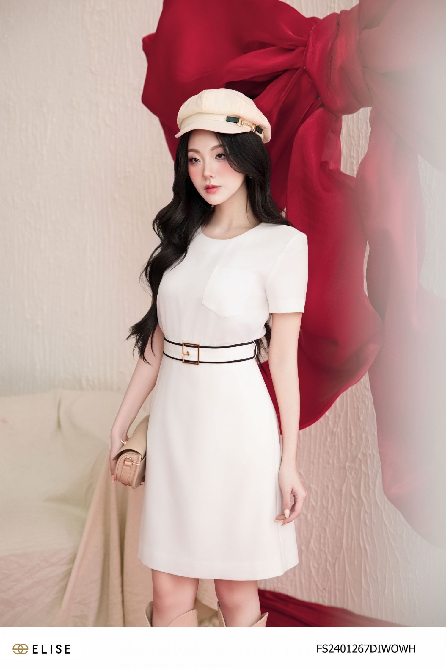 ĐẦM TRẮNG TÚI NGỰC ĐAI VIỀN ĐEN