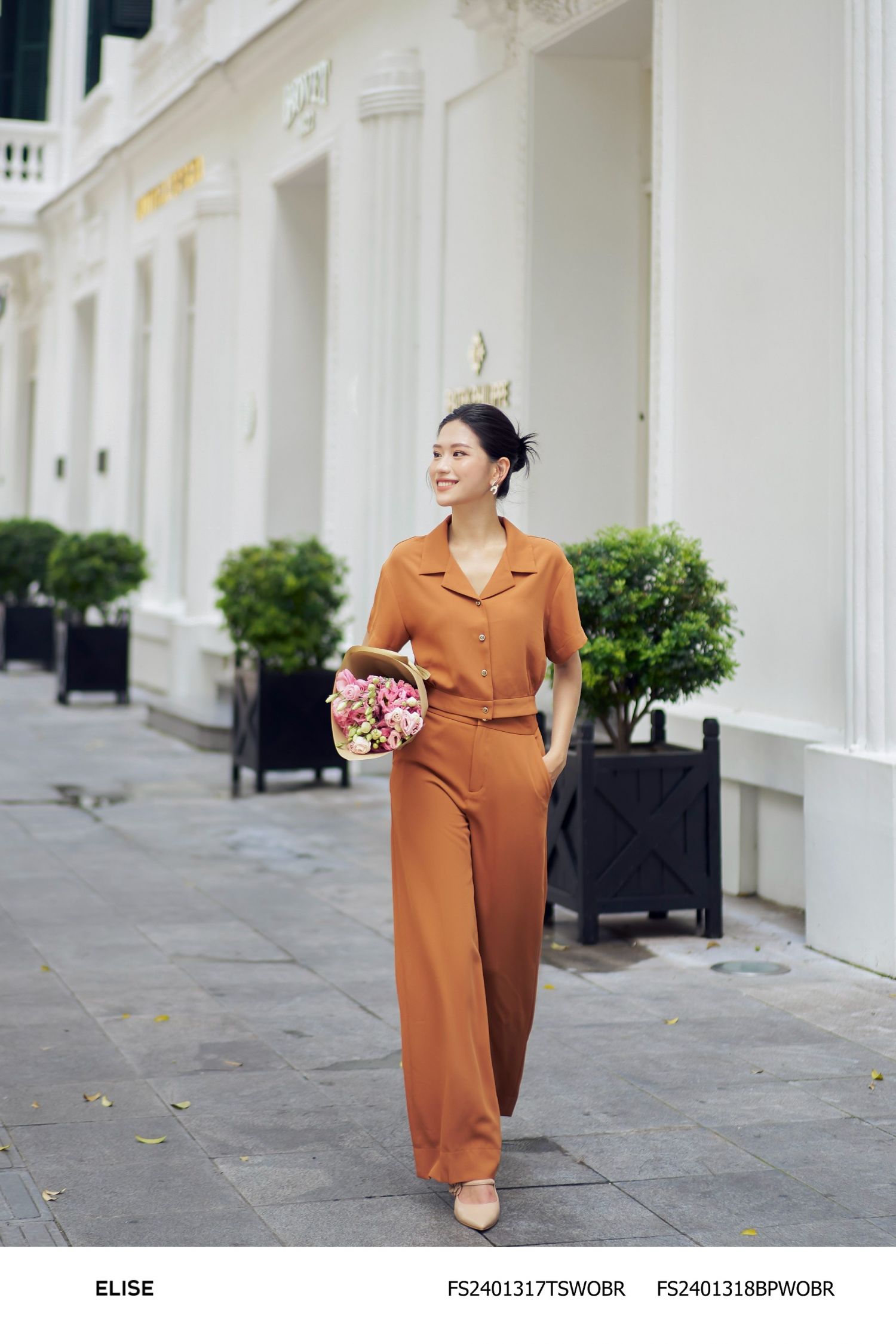 SM NÂU CỔ VEST XẾP LY GẤU