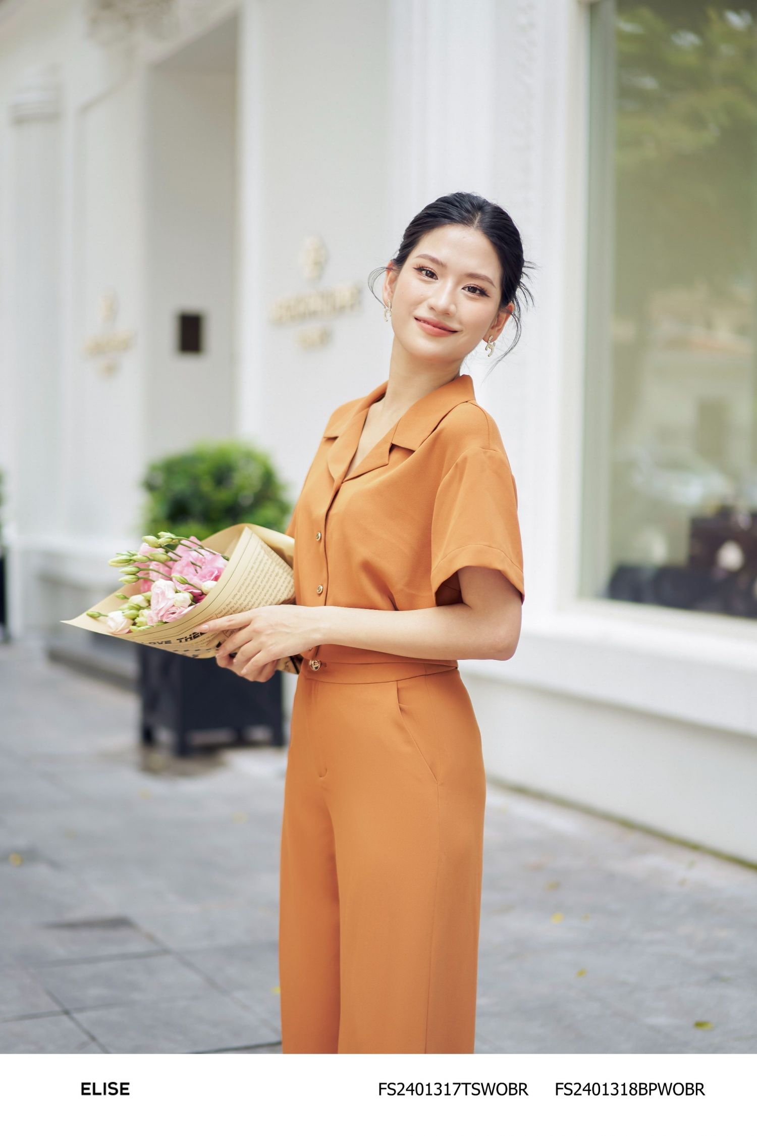 SM NÂU CỔ VEST XẾP LY GẤU