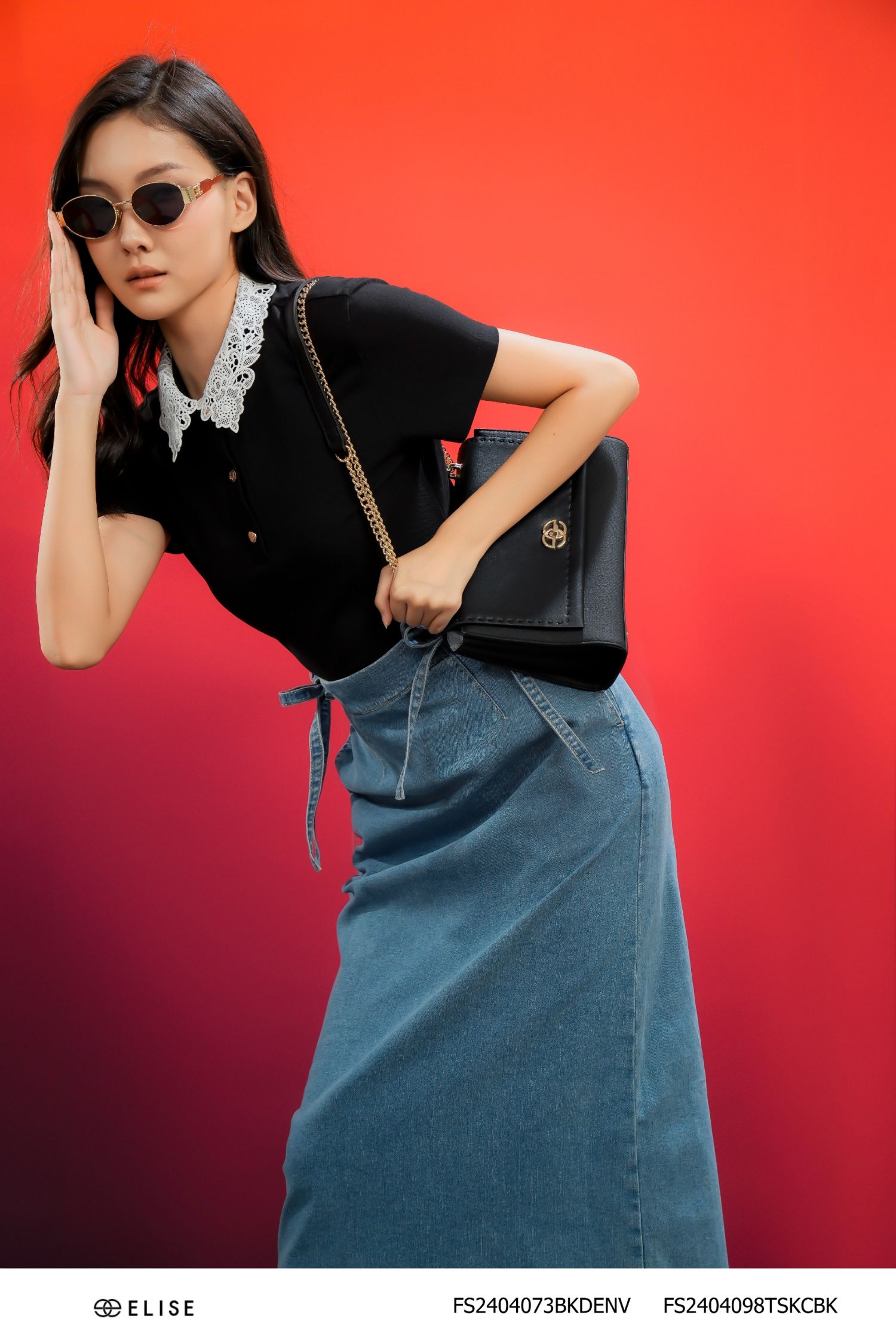 ÁO THUN ĐEN CỔ REN