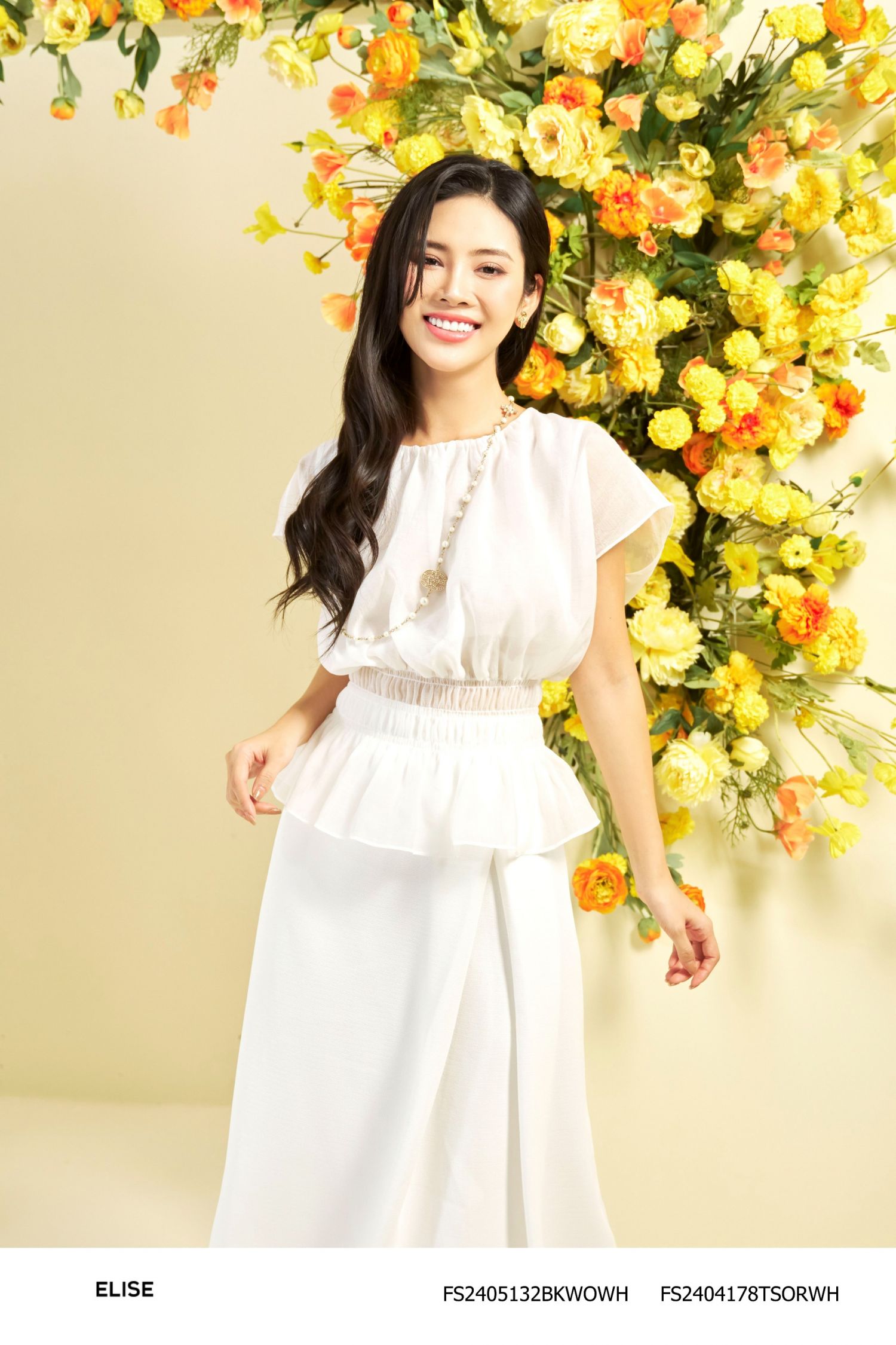 ÁO TƠ TRẮNG CHUN EO ĐÍNH HOA