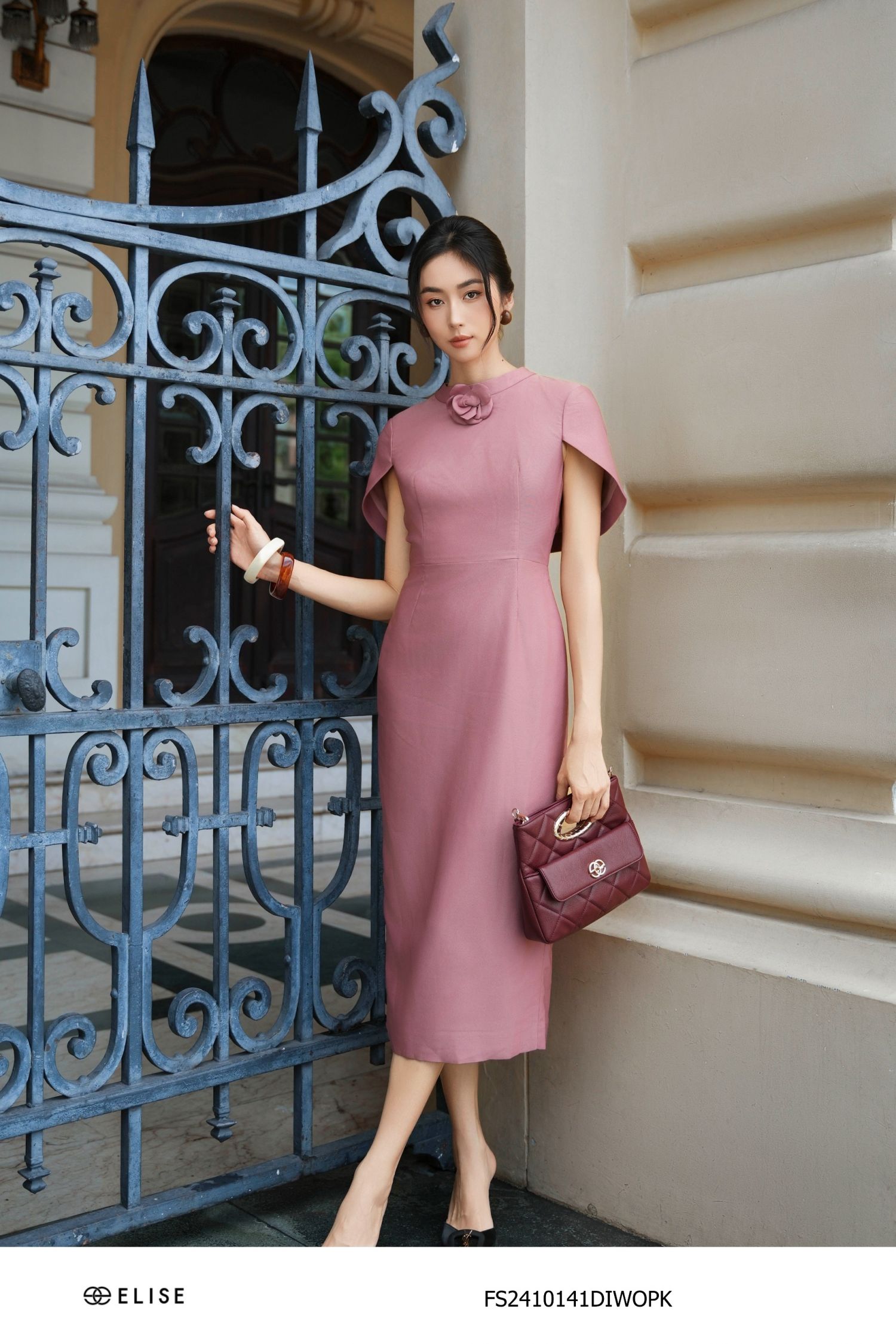 ĐẦM HỒNG GẠCH CỔ TÀU TAY CAPE