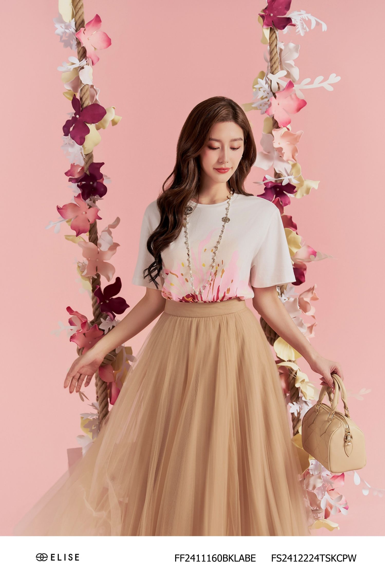 ÁO THUN TRẮNG HOA XUÂN