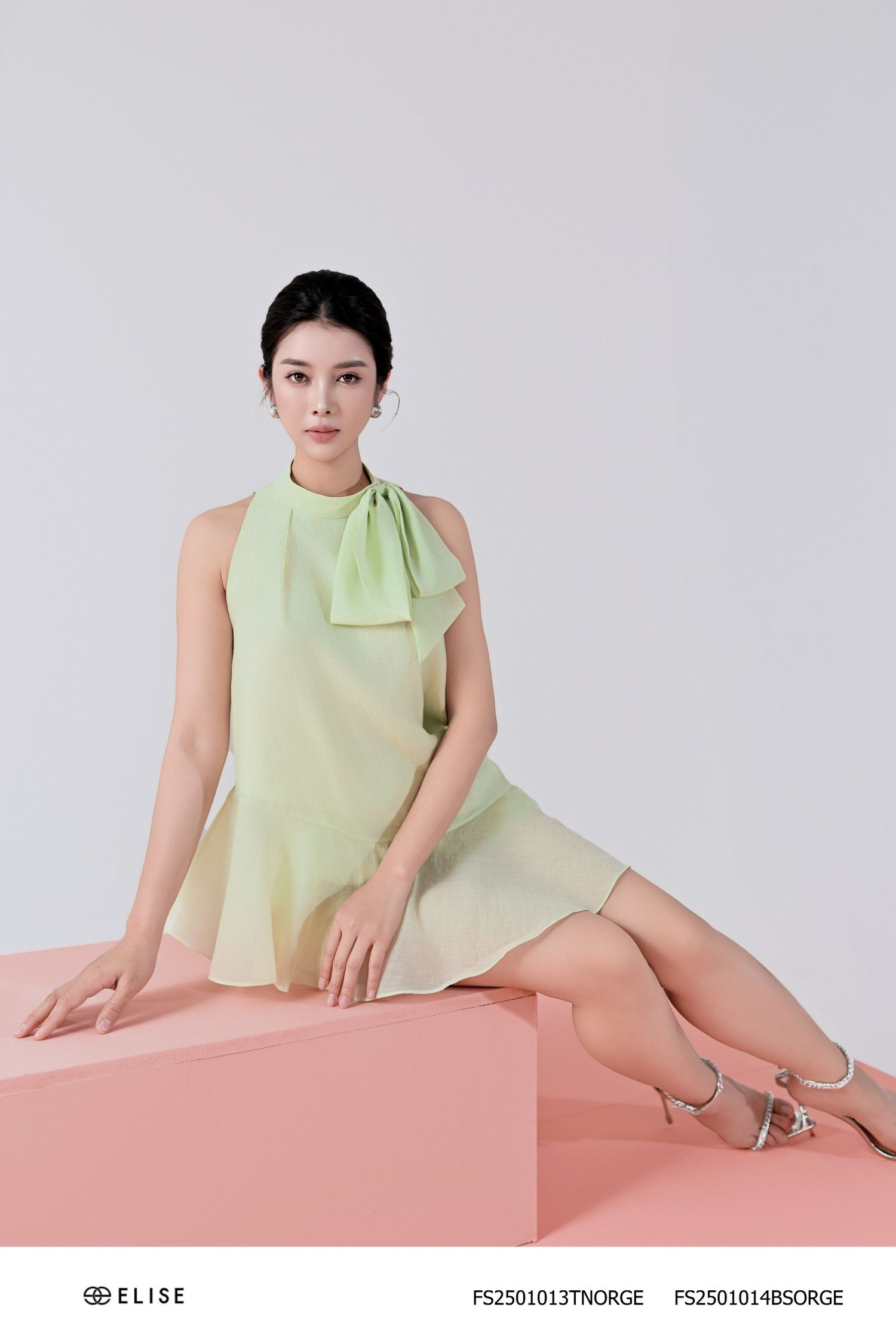 ÁO TƠ XANH CỐM BÈO GẤU NƠ CỔ