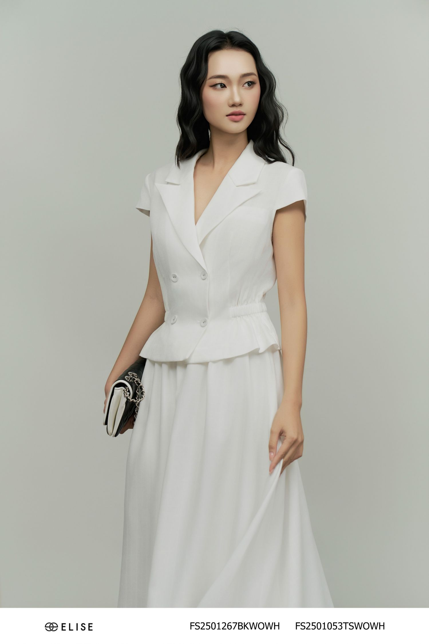 ÁO SẠN TRẮNG CỔ VEST CHUN EO